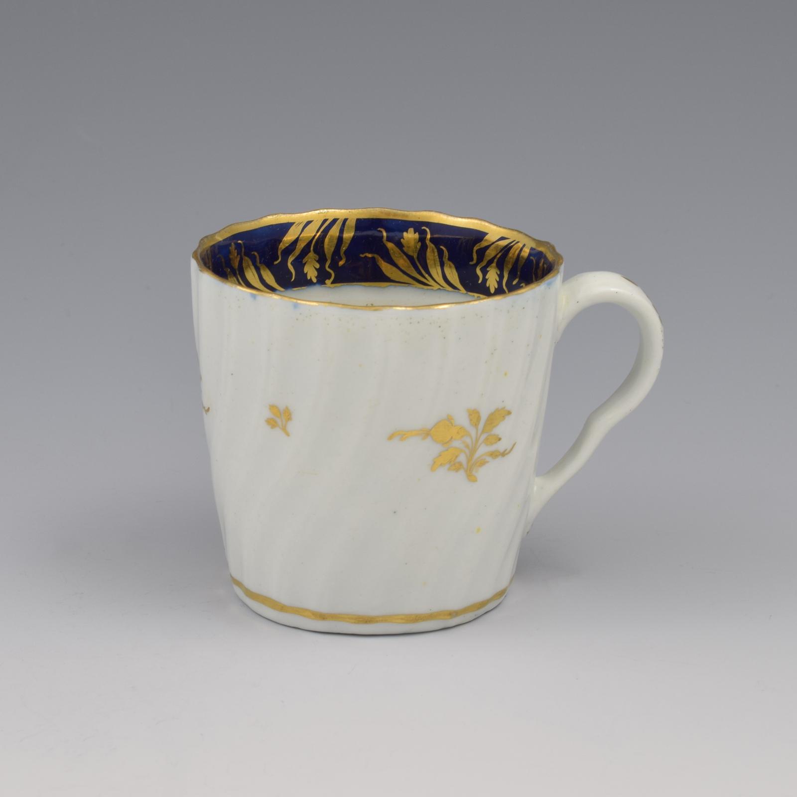 Chamberlain's Worcester Porcelain Spiral Fluted Coffee Can Patt. 273 c.1800 (1 of 6) Chamberlain's Worcester Porcelain Spiral Fluted Coffee Can Patt. 273 c.1800 (1 of 6)