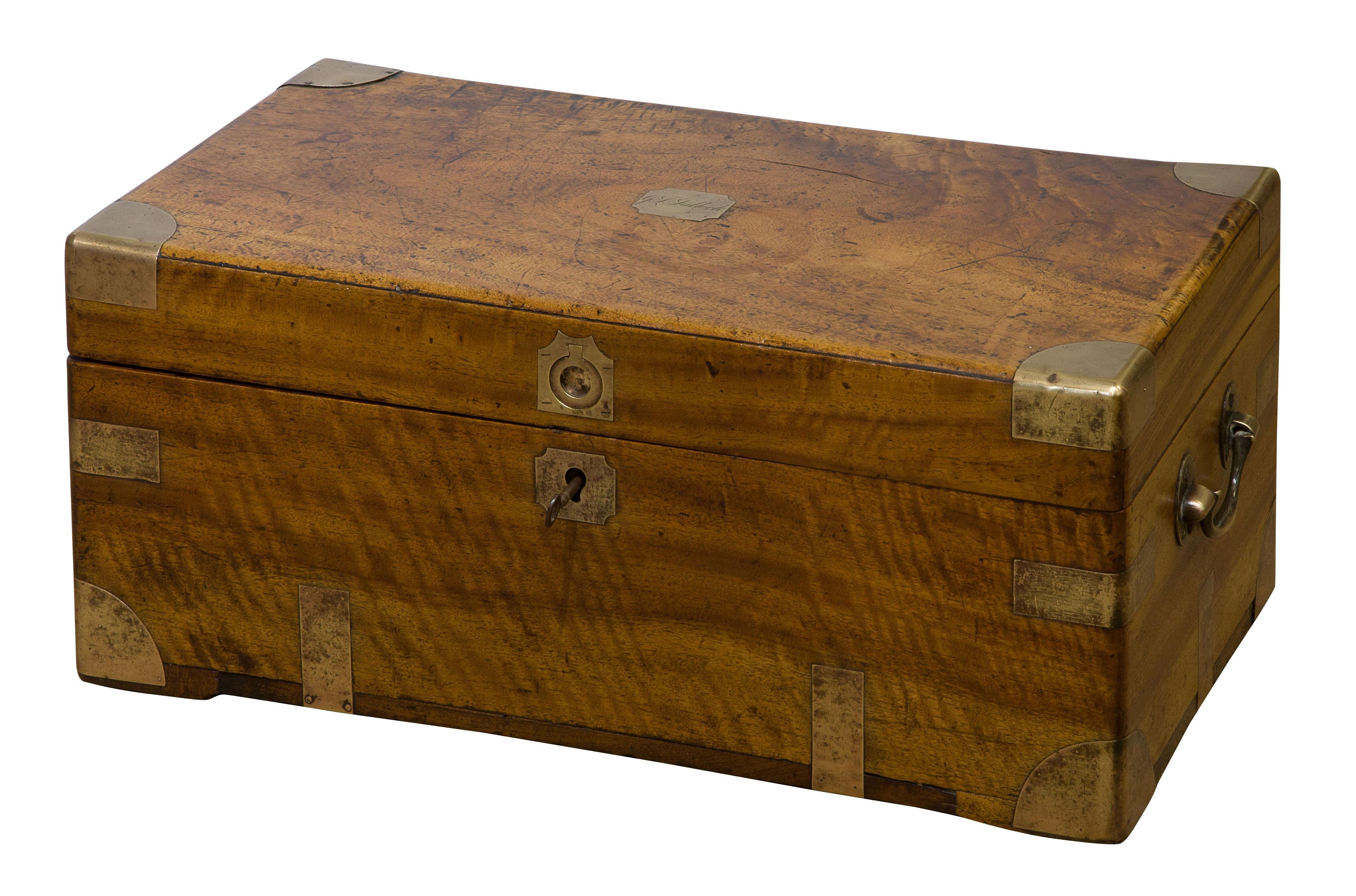 Camphor deed box (1 of 1)