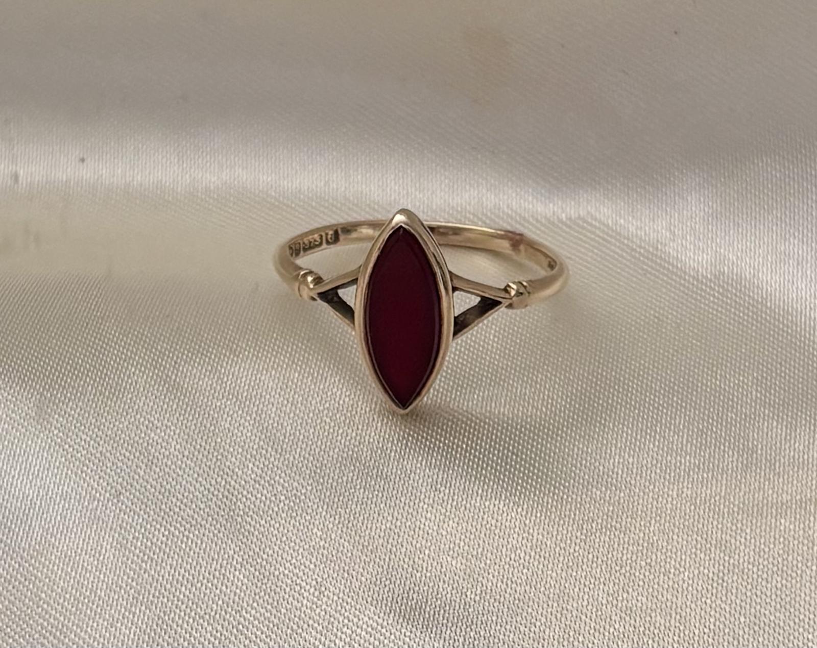 Vintage Gold Carnelian Ring (1 of 7) Vintage Gold Carnelian Ring (1 of 7)