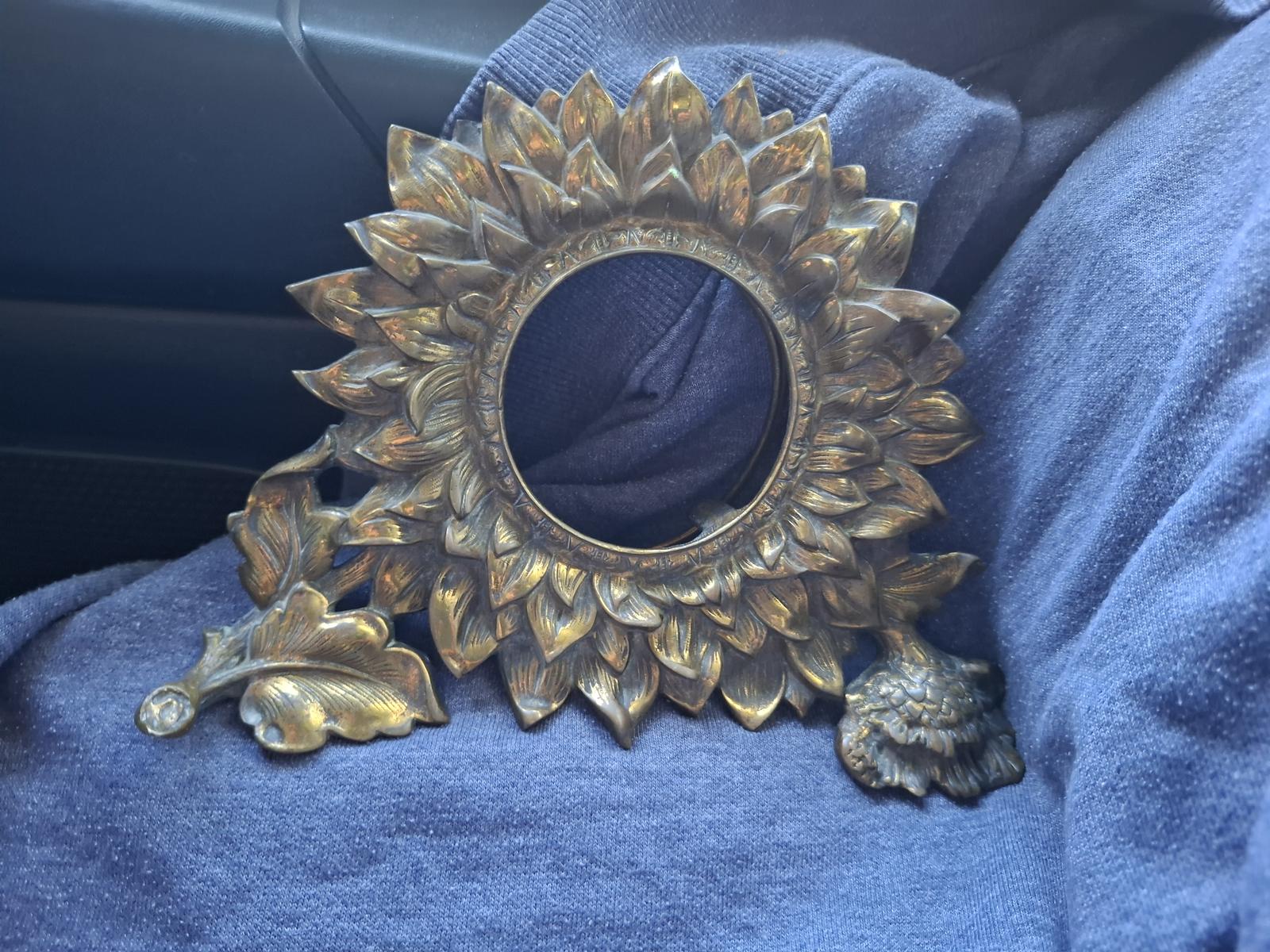 Late 19th Century Aesthetic Movement Brass Sunflower Photo Frame - c.1870's (1 of 6)