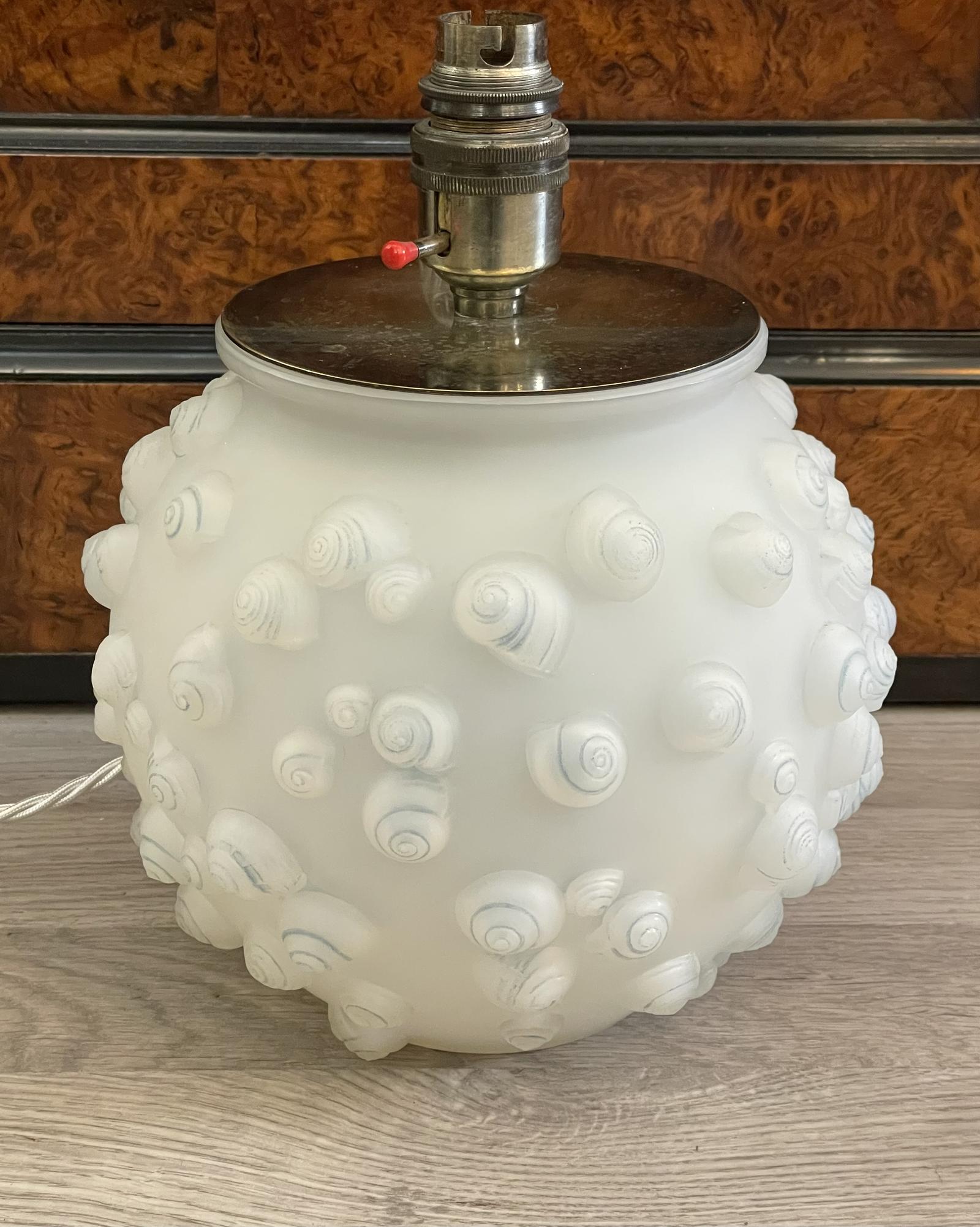 Beautiful Lalique Palissy Vase with Light Kit (1 of 8) Beautiful Lalique Palissy Vase with Light Kit (1 of 8)