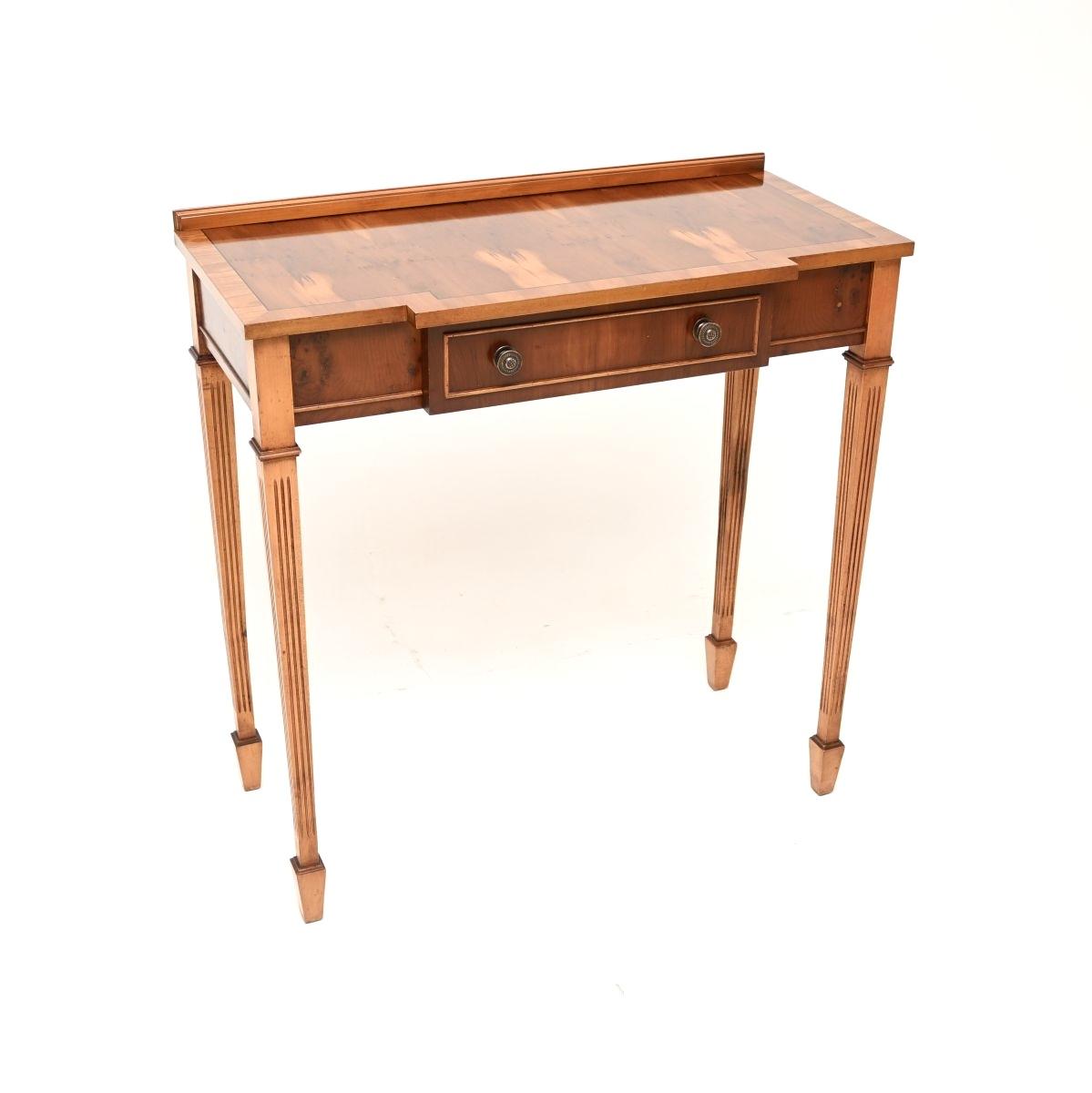 Antique Georgian Style Yew Wood Console Table (1 of 8) Antique Georgian Style Yew Wood Console Table (1 of 8)