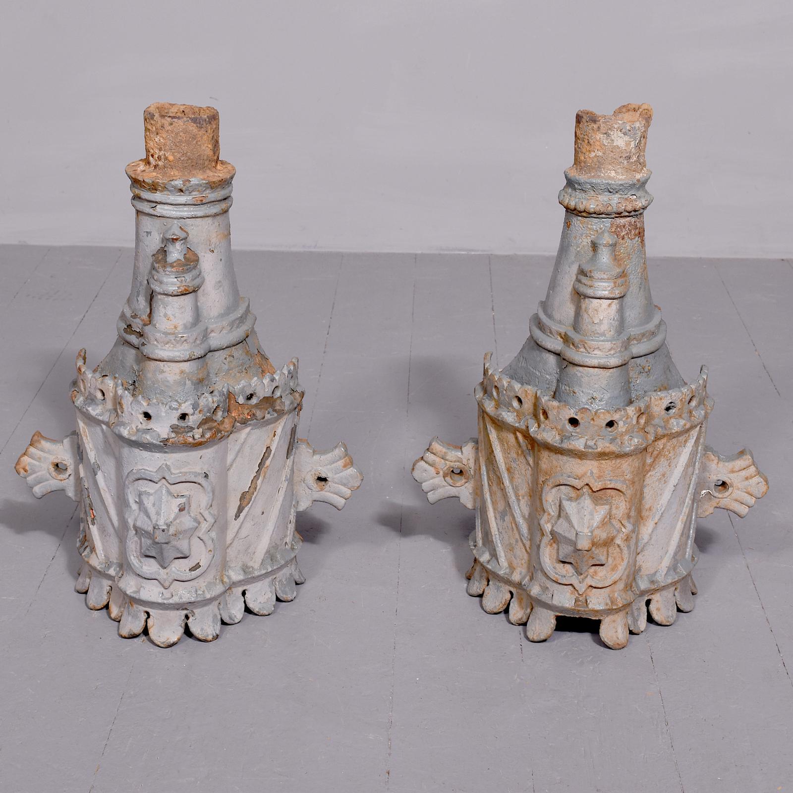 Pair of Victorian Cast Iron Water Hoppers (1 of 8)