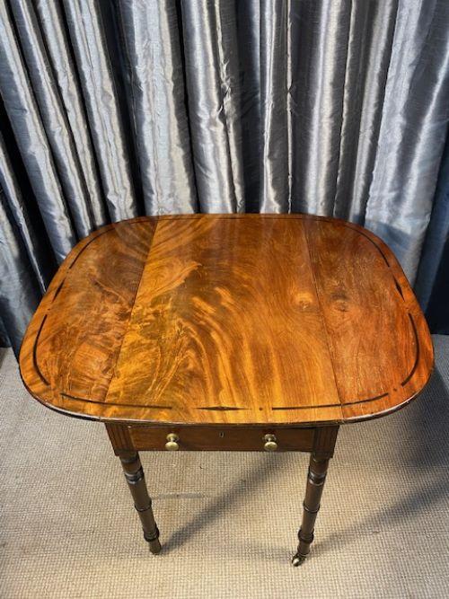 Fantastic Pembroke Table (1 of 6) Fantastic Pembroke Table (1 of 6)