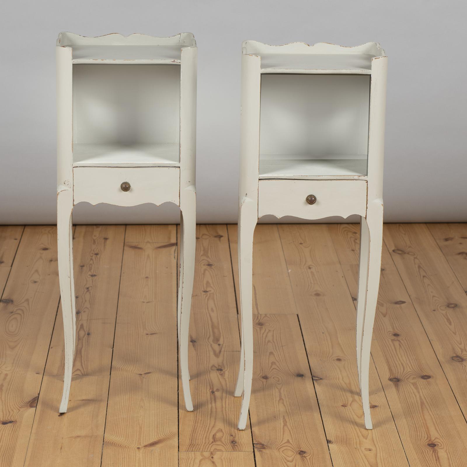 Pair of French Painted Bedside Cabinets Tables (1 of 5) Pair of French Painted Bedside Cabinets Tables (1 of 5)