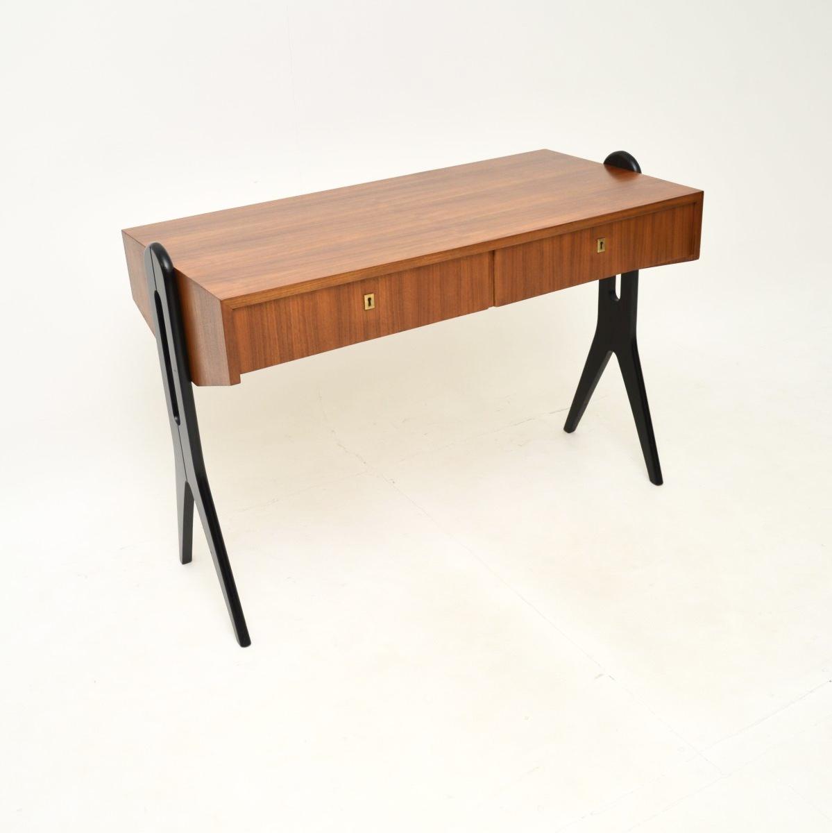 Vintage Italian Walnut Writing Desk (1 of 11) Vintage Italian Walnut Writing Desk (1 of 11)