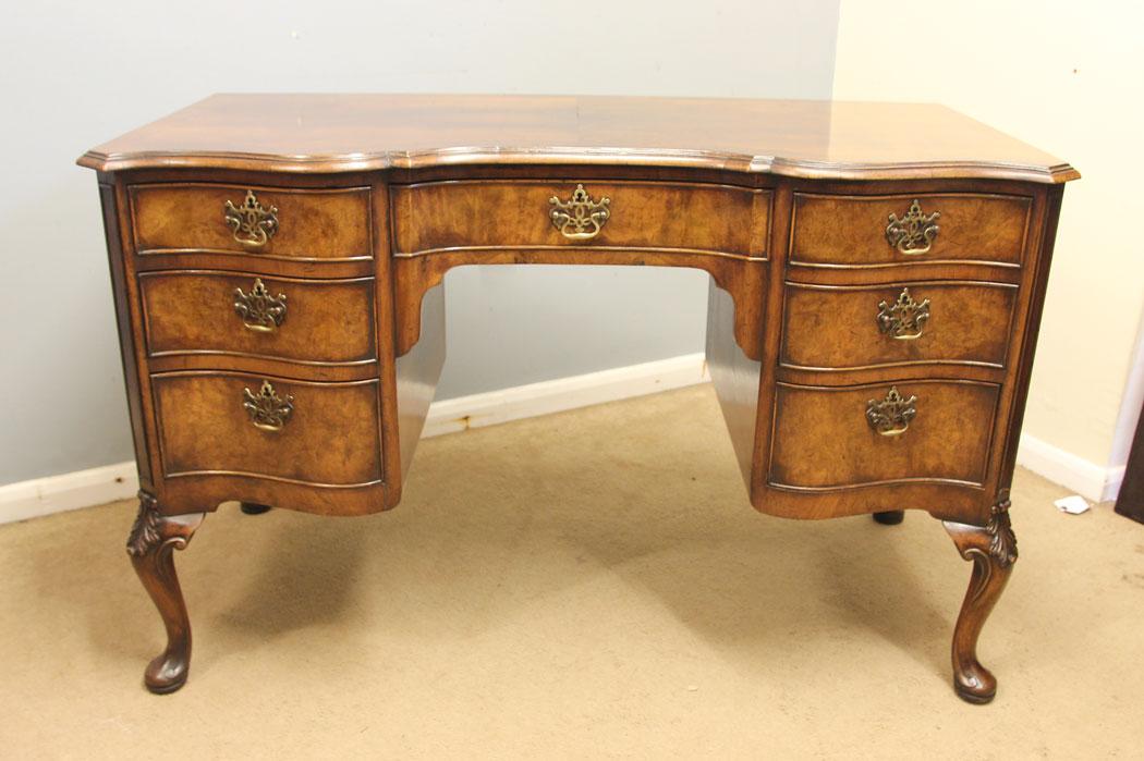 Antique Figured Walnut Kneehole Writing Desk (1 of 14) Antique Figured Walnut Kneehole Writing Desk (1 of 14)