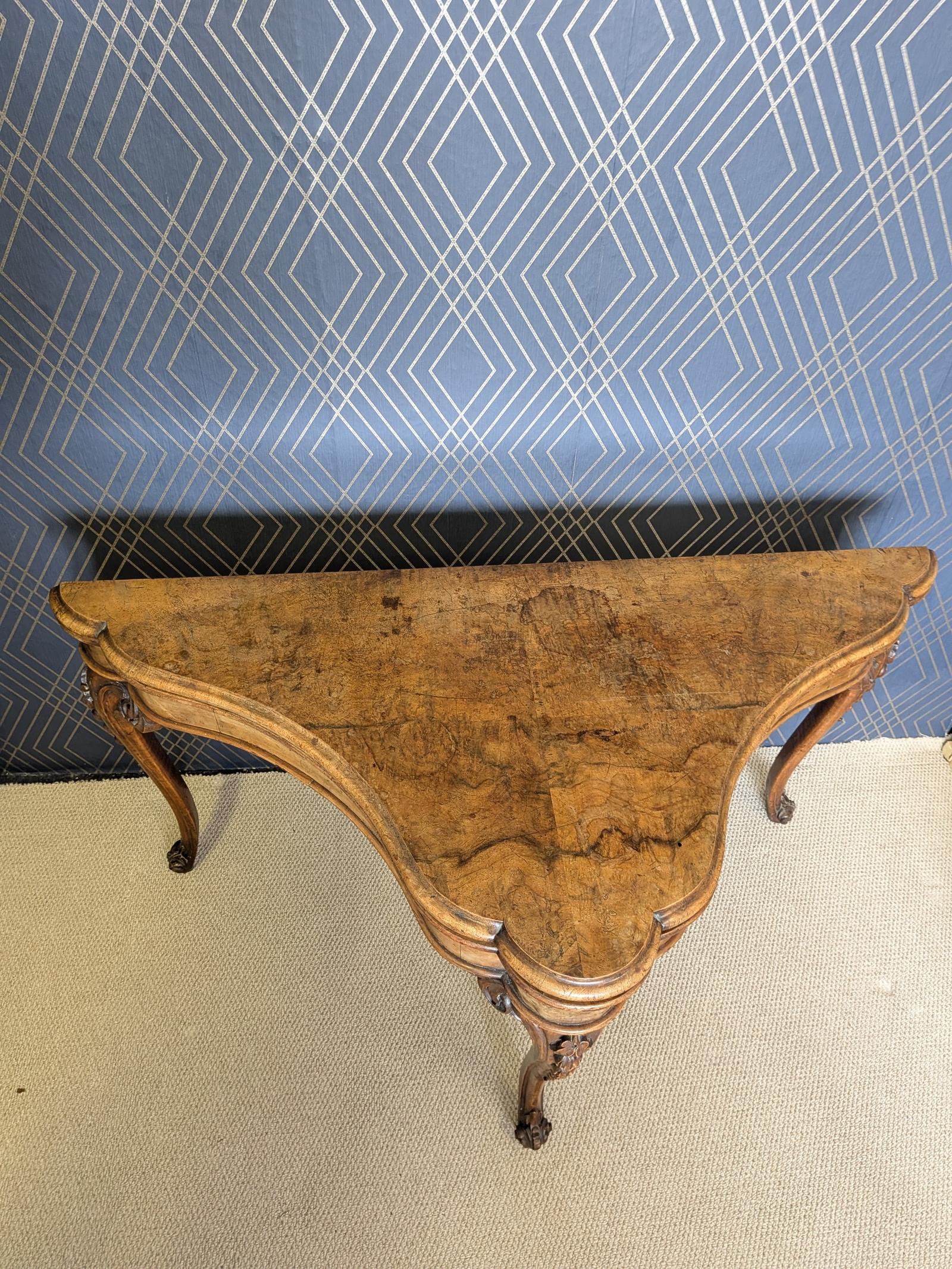 Exceptional Serpentine Shape Burr Walnut Card Table (1 of 23) Exceptional Serpentine Shape Burr Walnut Card Table (1 of 23)