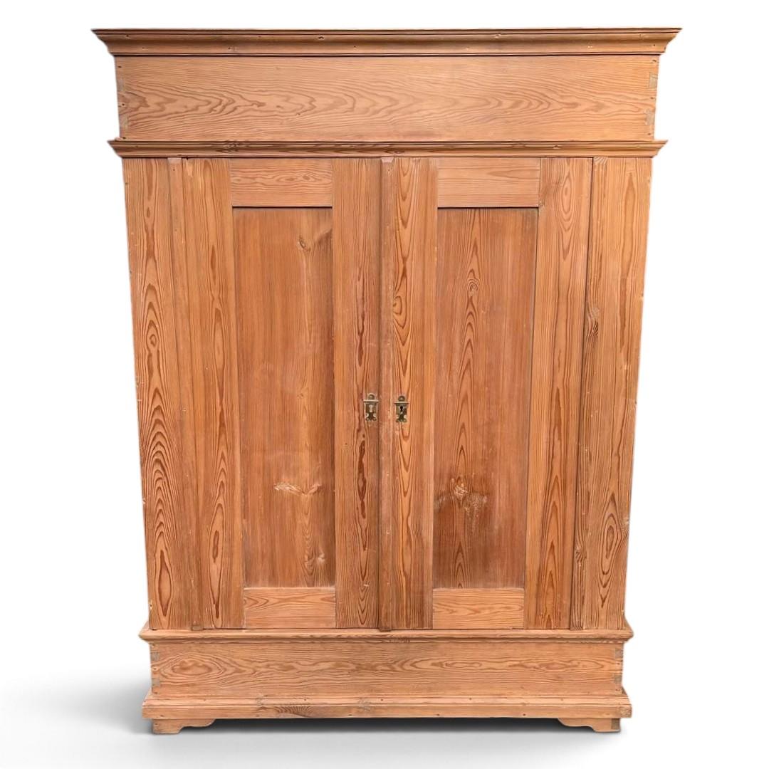 Antique or Vintage French Pine Two Door Wardrobe Dismantles (1 of 20) Antique or Vintage French Pine Two Door Wardrobe Dismantles (1 of 20)
