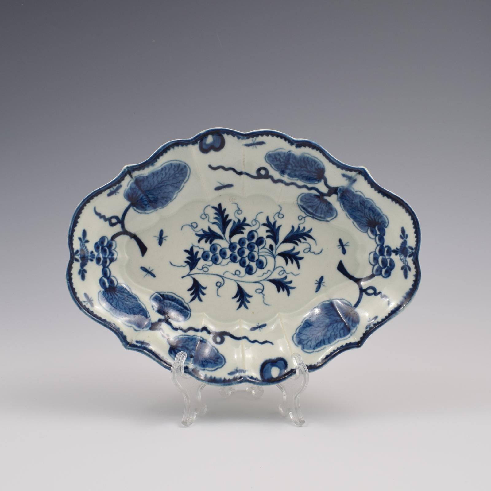 Rare First Period Worcester Porcelain Rubber Tree Plant Dessert Dish (1 of 4)