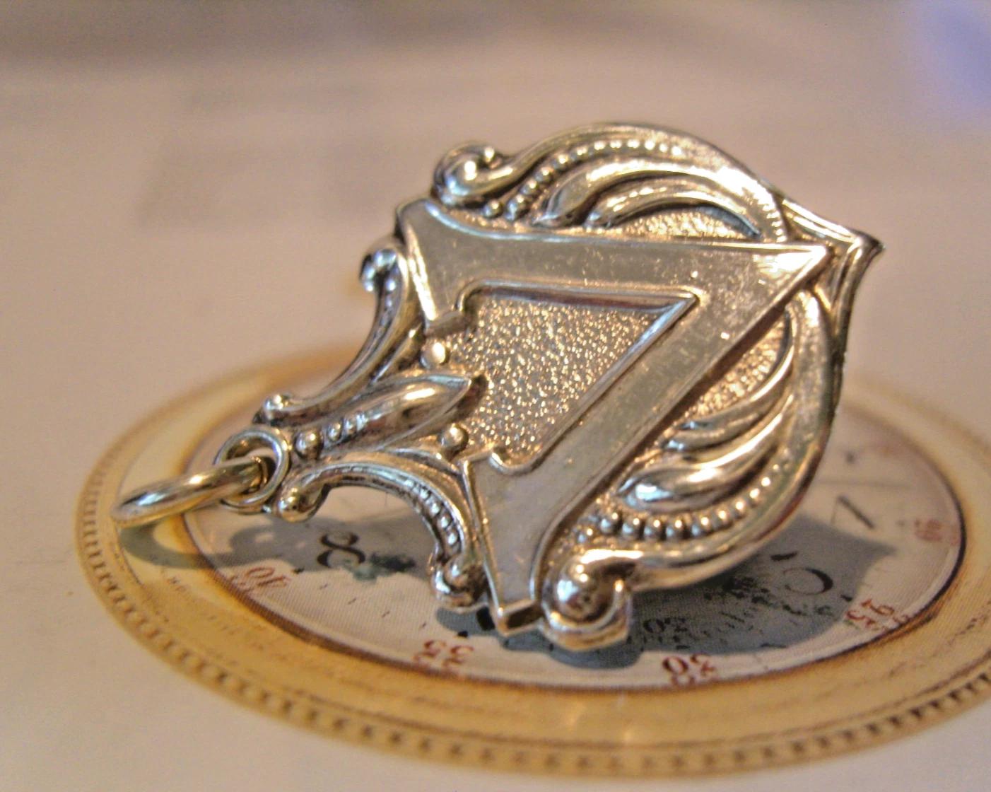 Silver Pocket Watch Chain Fob 'V For Victory' WW2 1945 Vintage (1 of 9) Silver Pocket Watch Chain Fob 'V For Victory' WW2 1945 Vintage (1 of 9)