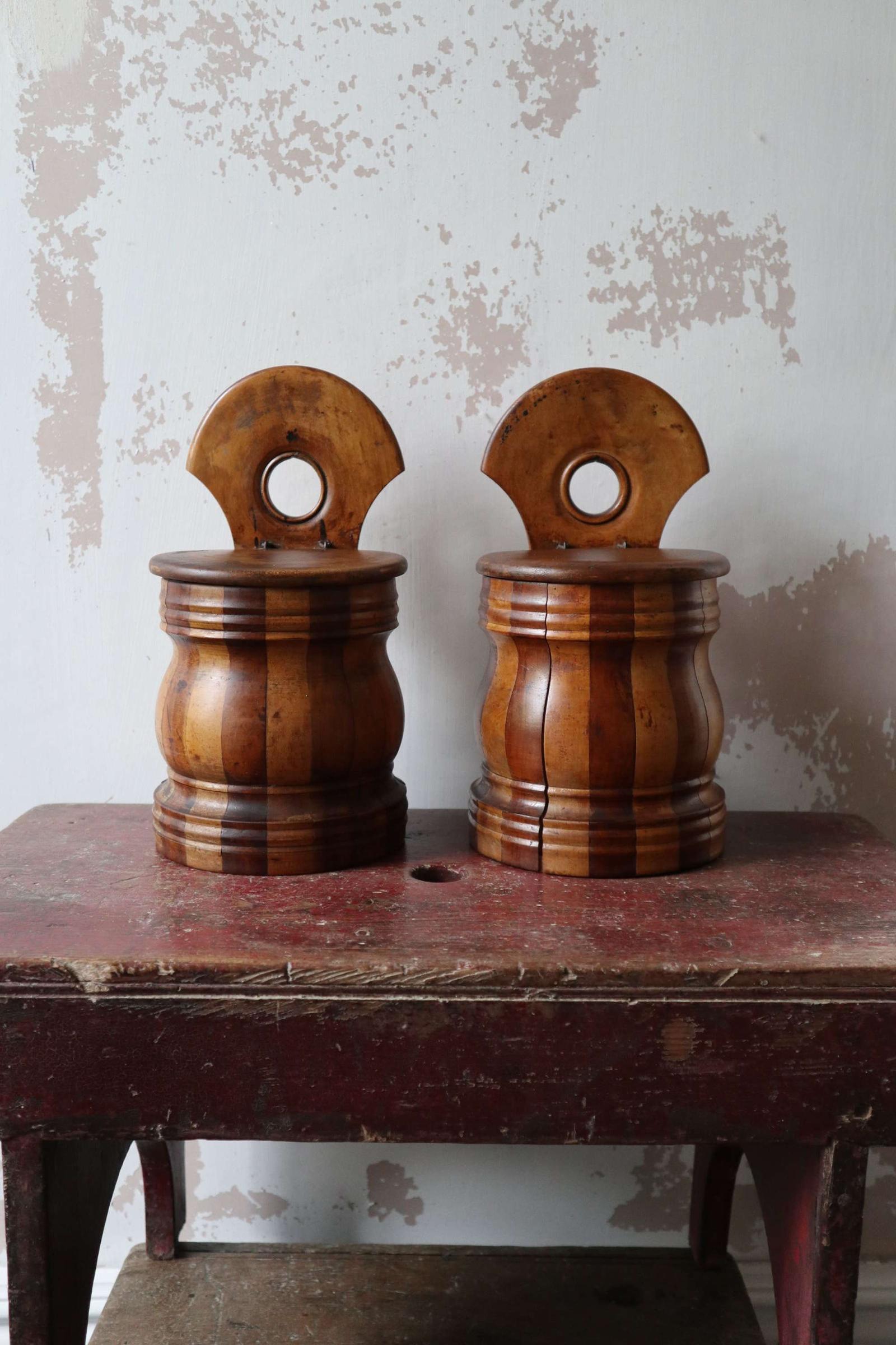 19th Century Pair of Scottish Vernacular Wall Hanging Staved Salt Boxes (1 of 27)