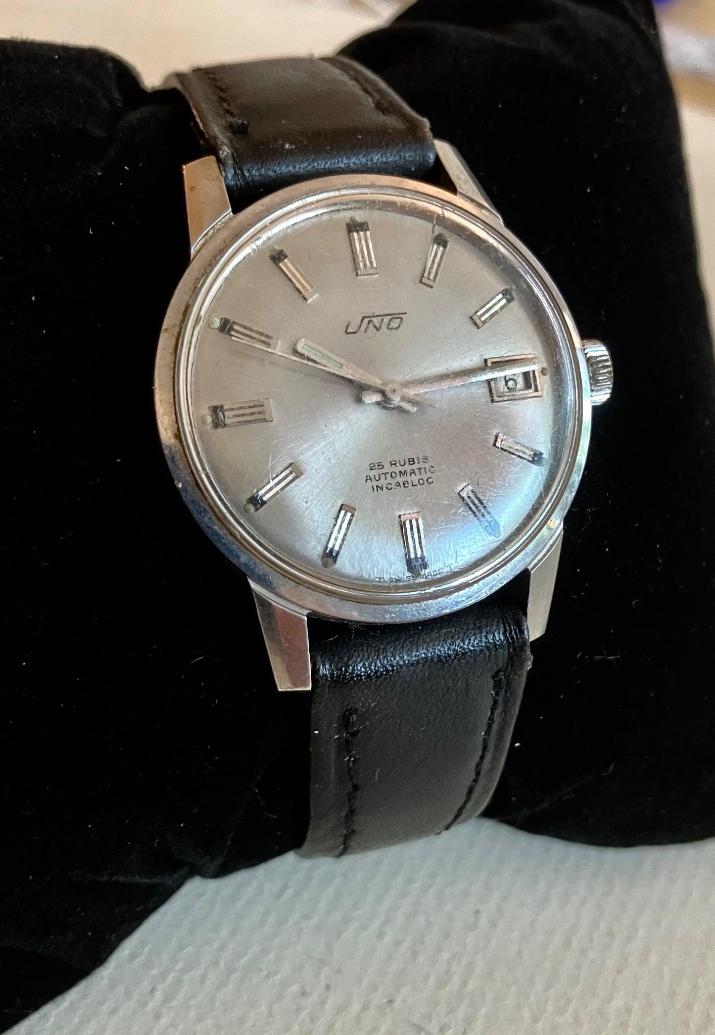 Vintage Uno Men's Wrist Watch 25 Rubis + Date Display Swiss Made Water Proof (1 of 4) Vintage Uno Men's Wrist Watch 25 Rubis + Date Display Swiss Made Water Proof (1 of 4)