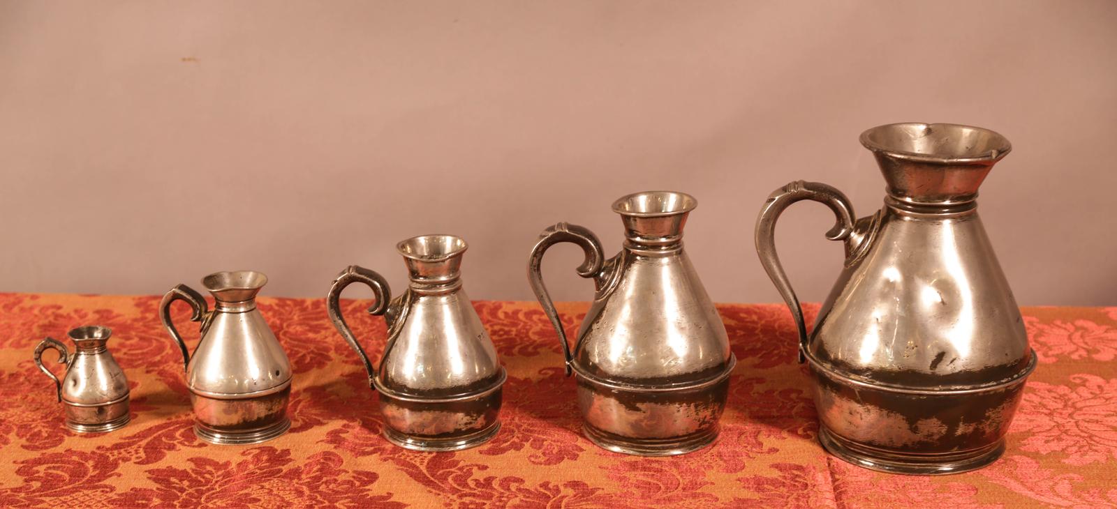Superb Set of 6 Harvest Jugs in Pewter Possibly Irish (1 of 12) Superb Set of 6 Harvest Jugs in Pewter Possibly Irish (1 of 12)