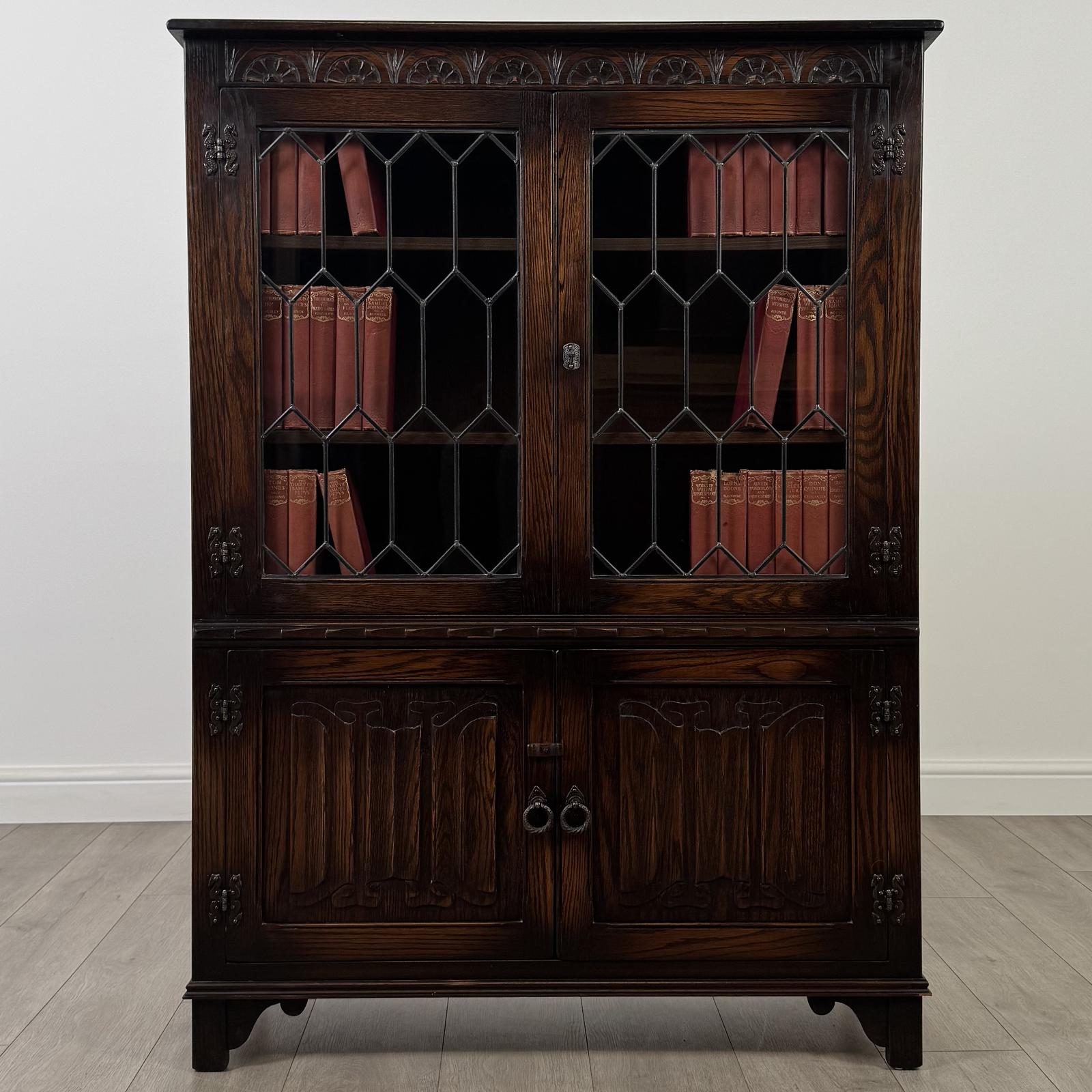 Antique 20th Century Linenfold Display Cabinet In Oak (1 of 11)