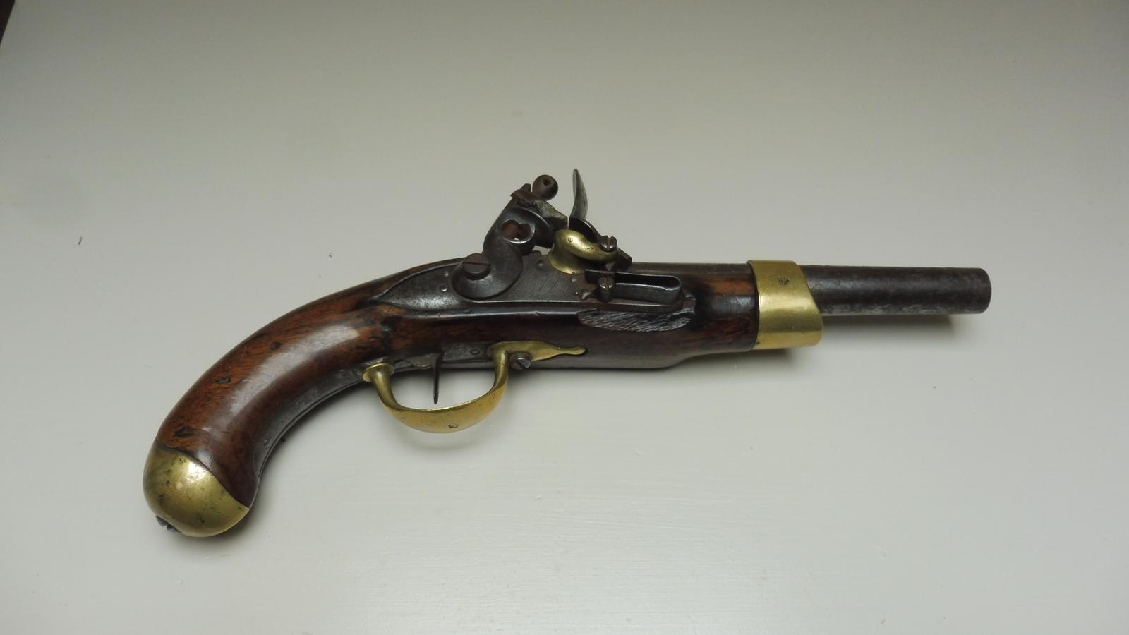 A Lovely French Officers Flintlock Pistol (1 of 13)