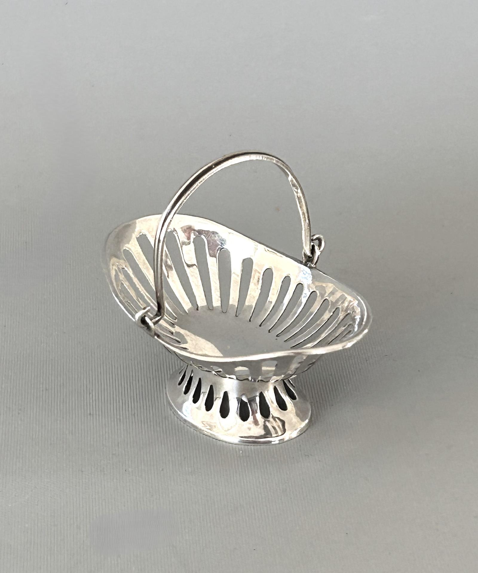 Edwardian Novelty Silver Miniature Fruit Basket (1 of 6)