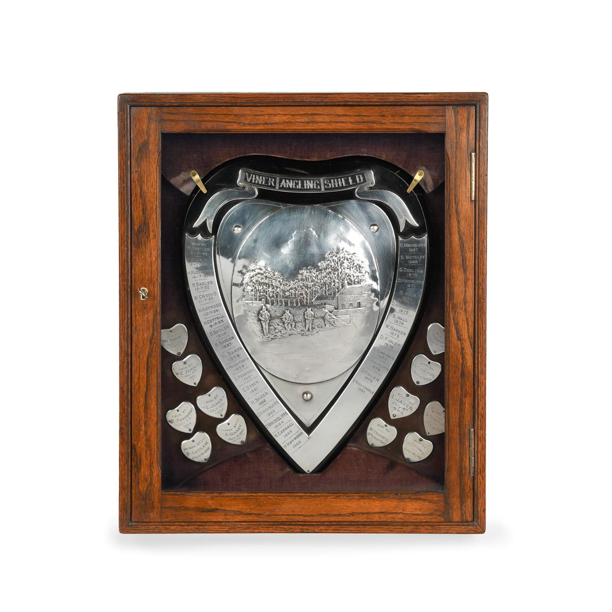 Viner Angling Shield Presentation Fishing Trophy with Original Fitted Oak Wall Display Cabinet (1 of 6)