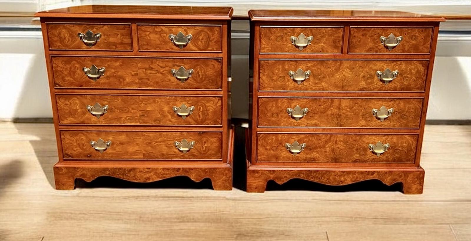 Pair of George III Style Light Burr Elm Matching Chest of Drawers (1 of 12) Pair of George III Style Light Burr Elm Matching Chest of Drawers (1 of 12)