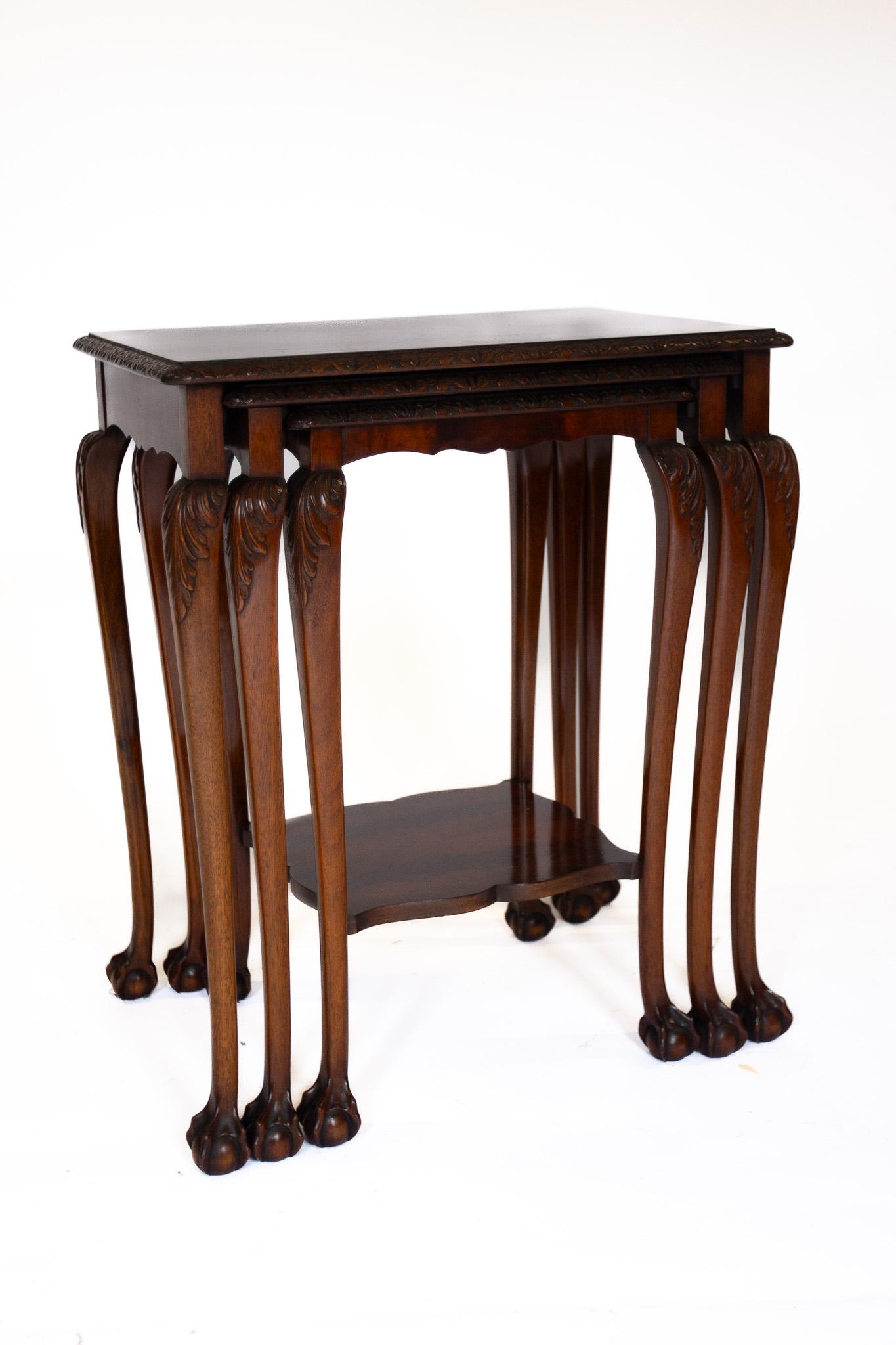 Fine Nest of 3 Mahogany & Carved Nest of Tables (1 of 6) Fine Nest of 3 Mahogany & Carved Nest of Tables (1 of 6)
