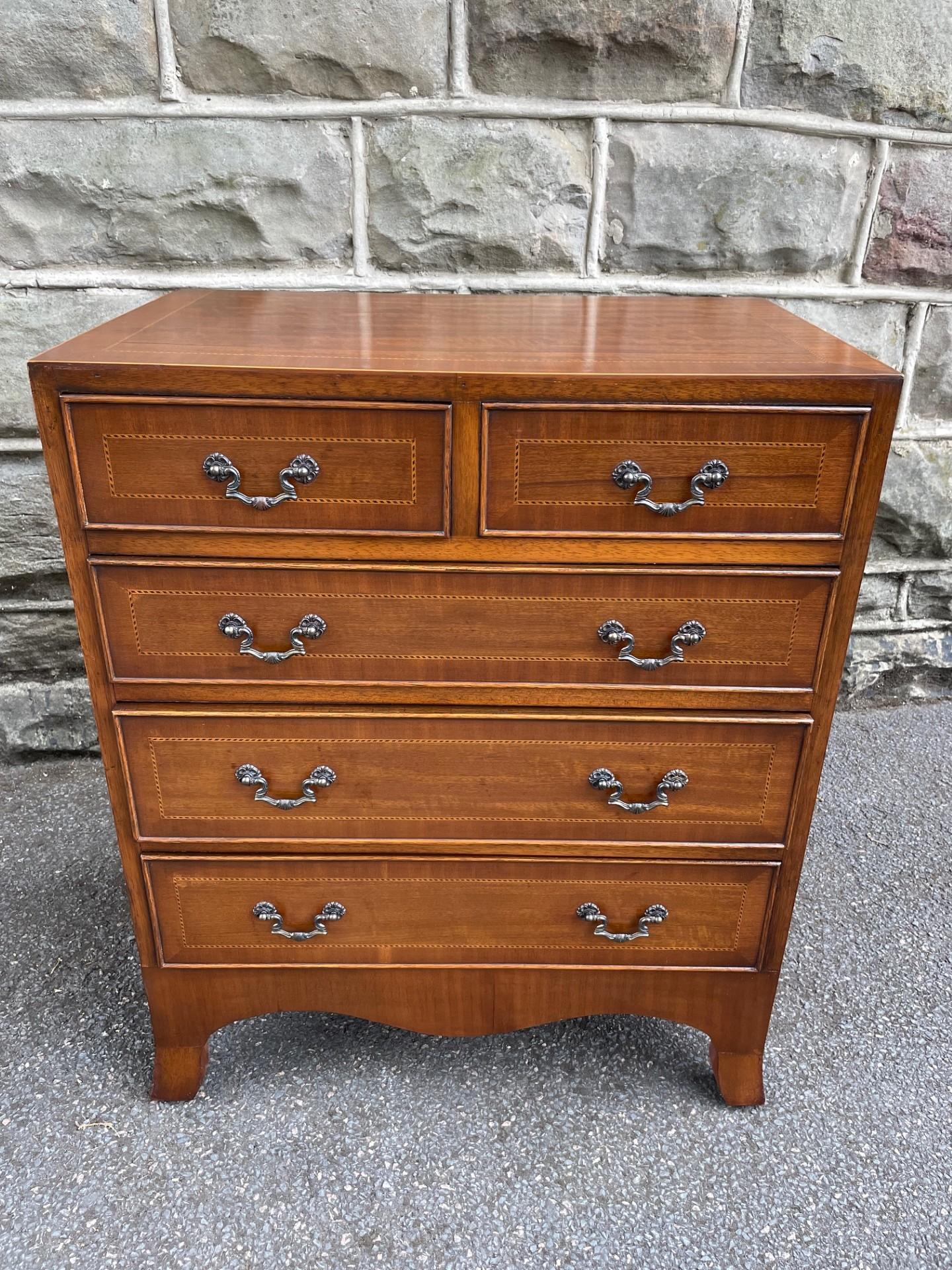 Quality Inlaid Mahogany Small Chest Drawers (1 of 10)