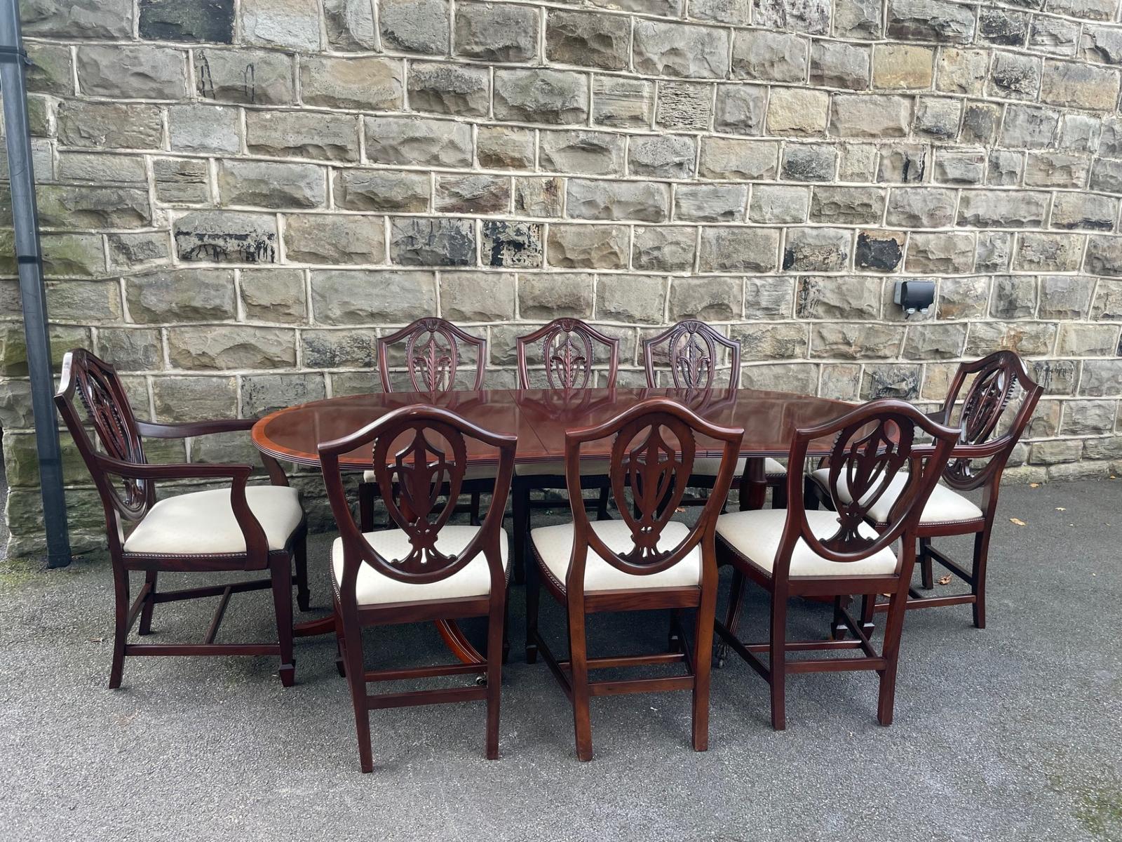Antique Mahogany Dining Table & 8 Chairs (1 of 30)
