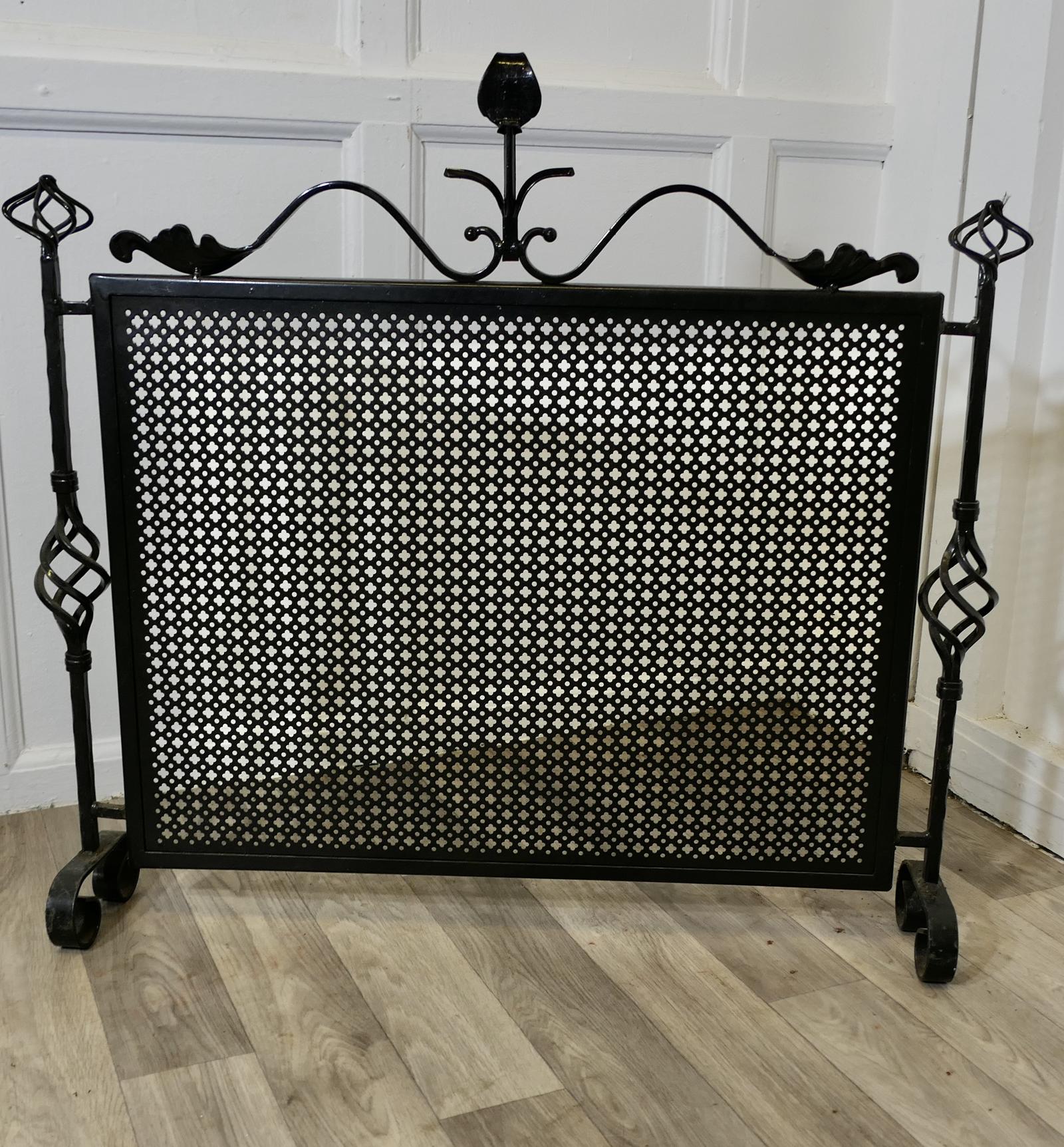 Large Old Gothic Wrought Iron Fire Screen (1 of 6)