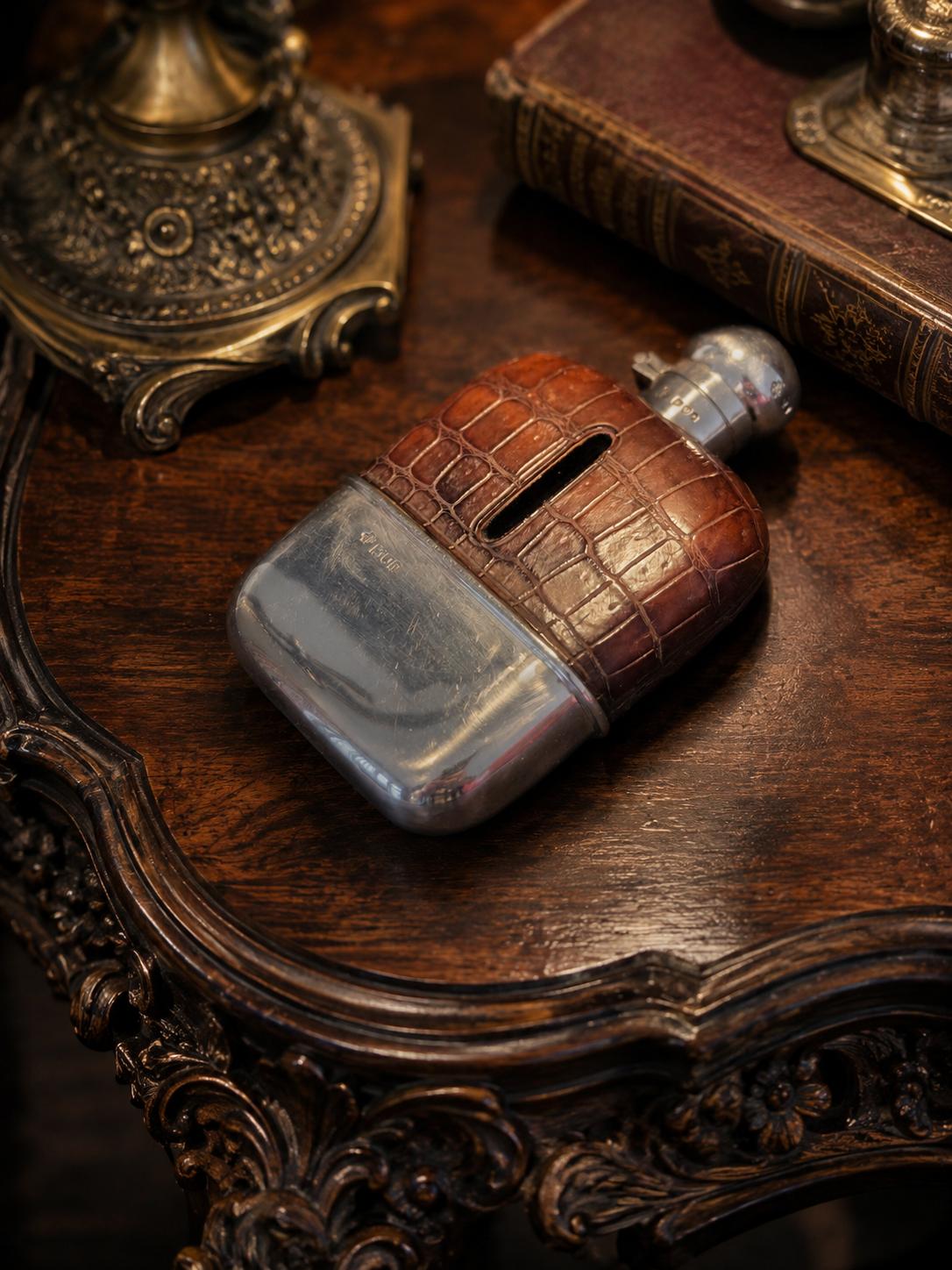 Antique Solid Silver & Leather Hip Flask 1910 (1 of 14) Antique Solid Silver & Leather Hip Flask 1910 (1 of 14)