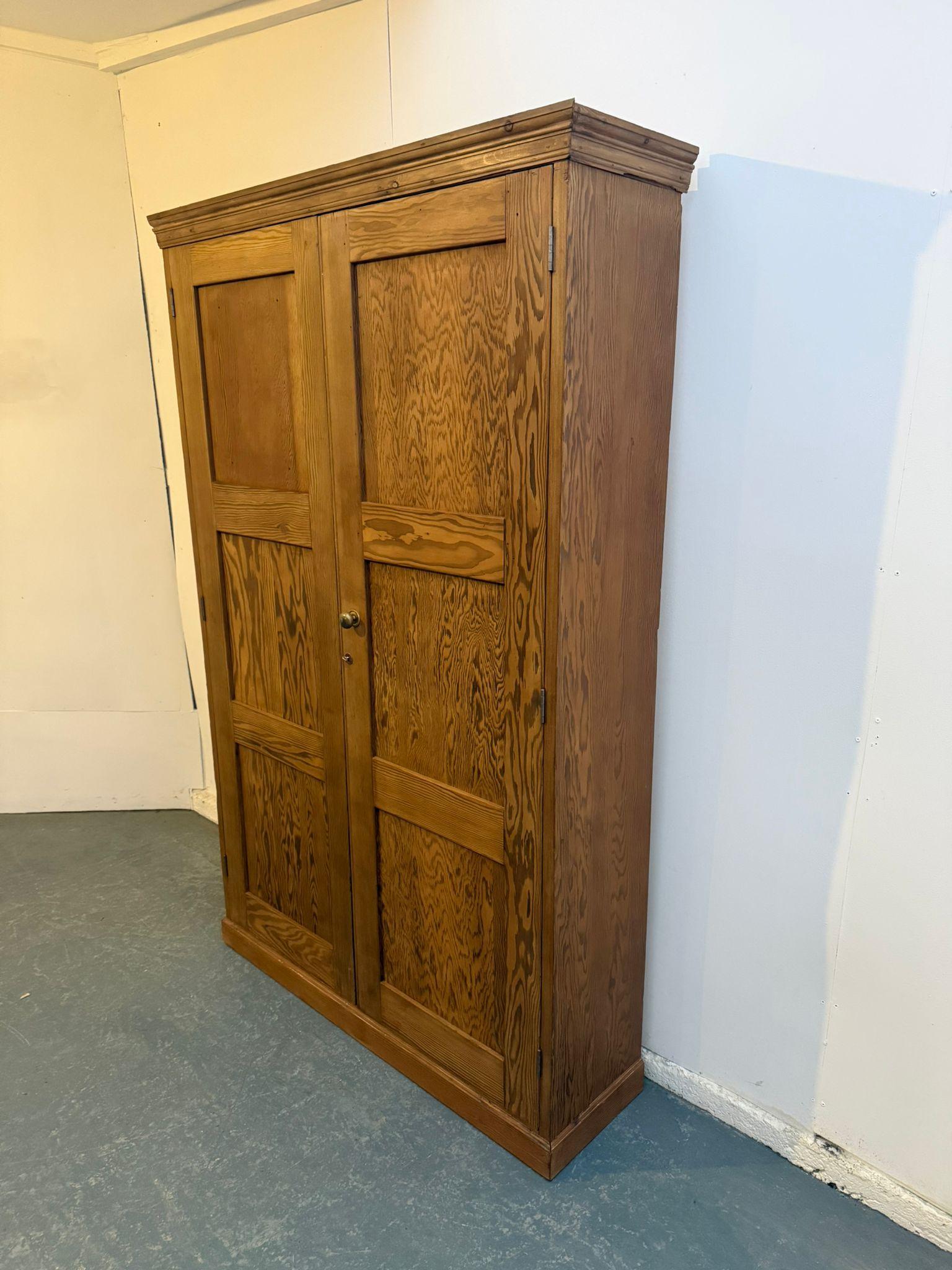 Quality Victorian Antique Pine Cedar Waxed 2 Door Kitchen Storage Cupboard (1 of 9) Quality Victorian Antique Pine Cedar Waxed 2 Door Kitchen Storage Cupboard (1 of 9)
