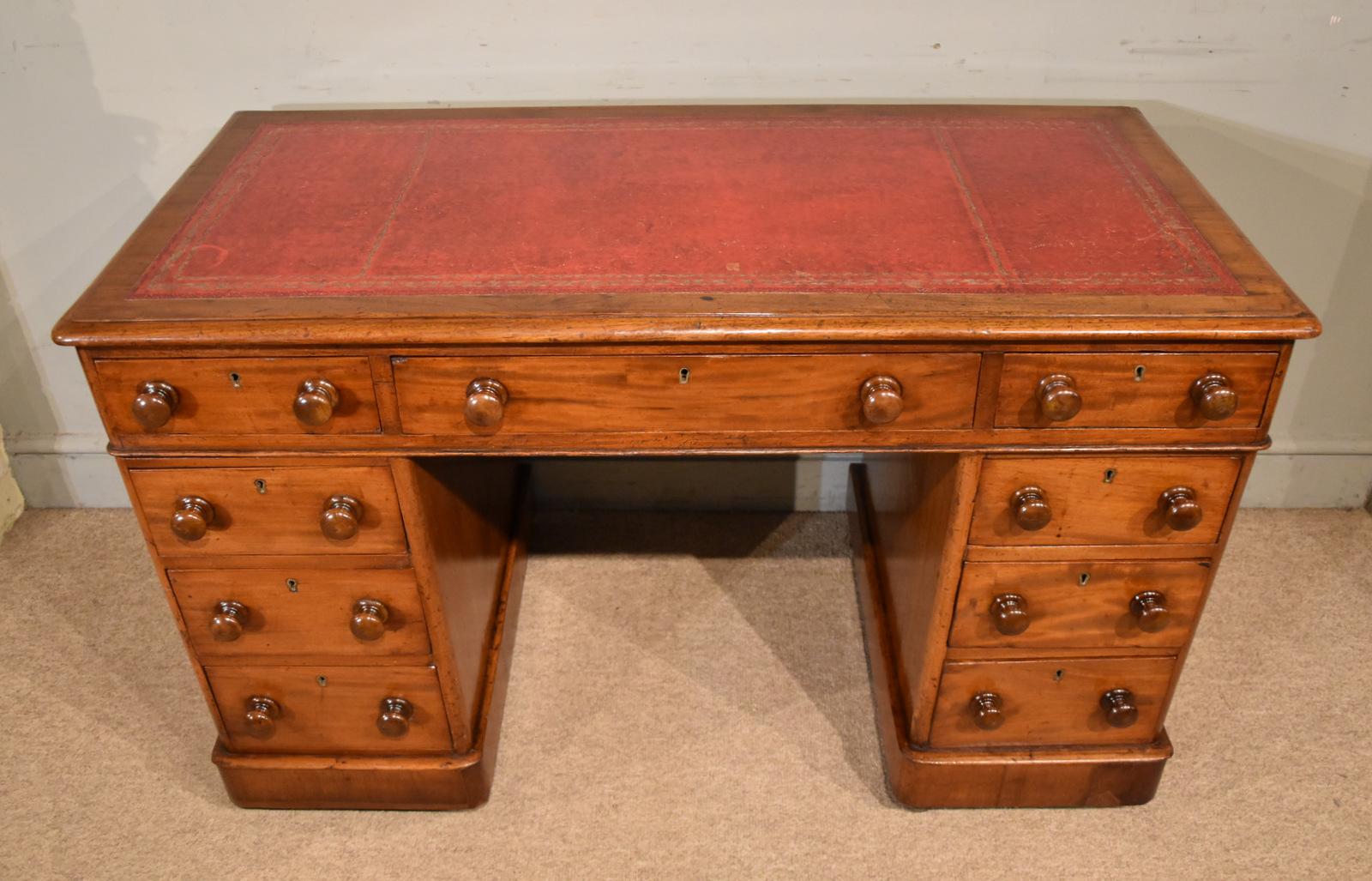 Mid 19th Century Mahogany Pedestal Desk (1 of 7)