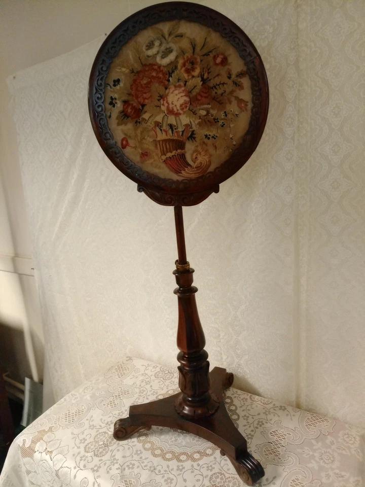 Antique Pole Screen (1 of 7) Antique Pole Screen (1 of 7)