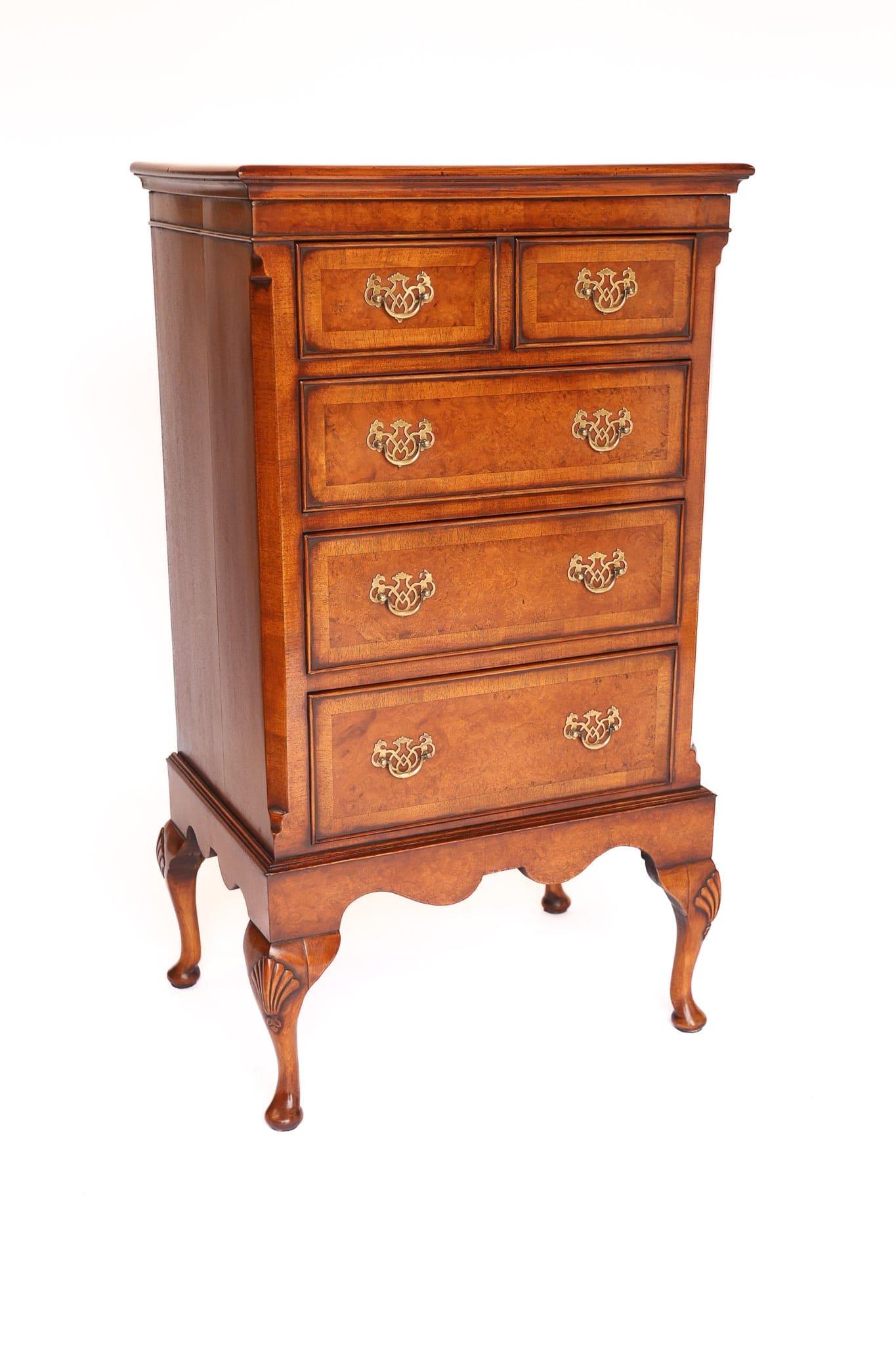 Queen Anne Style Burr Walnut 5 Drawer Chest Circa (1 of 6) Queen Anne Style Burr Walnut 5 Drawer Chest Circa (1 of 6)