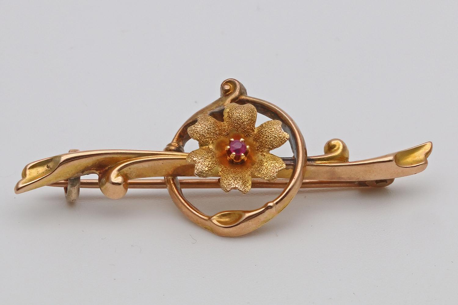 Art Nouveau Gold & Ruby Bar Brooch (1 of 3) Art Nouveau Gold & Ruby Bar Brooch (1 of 3)