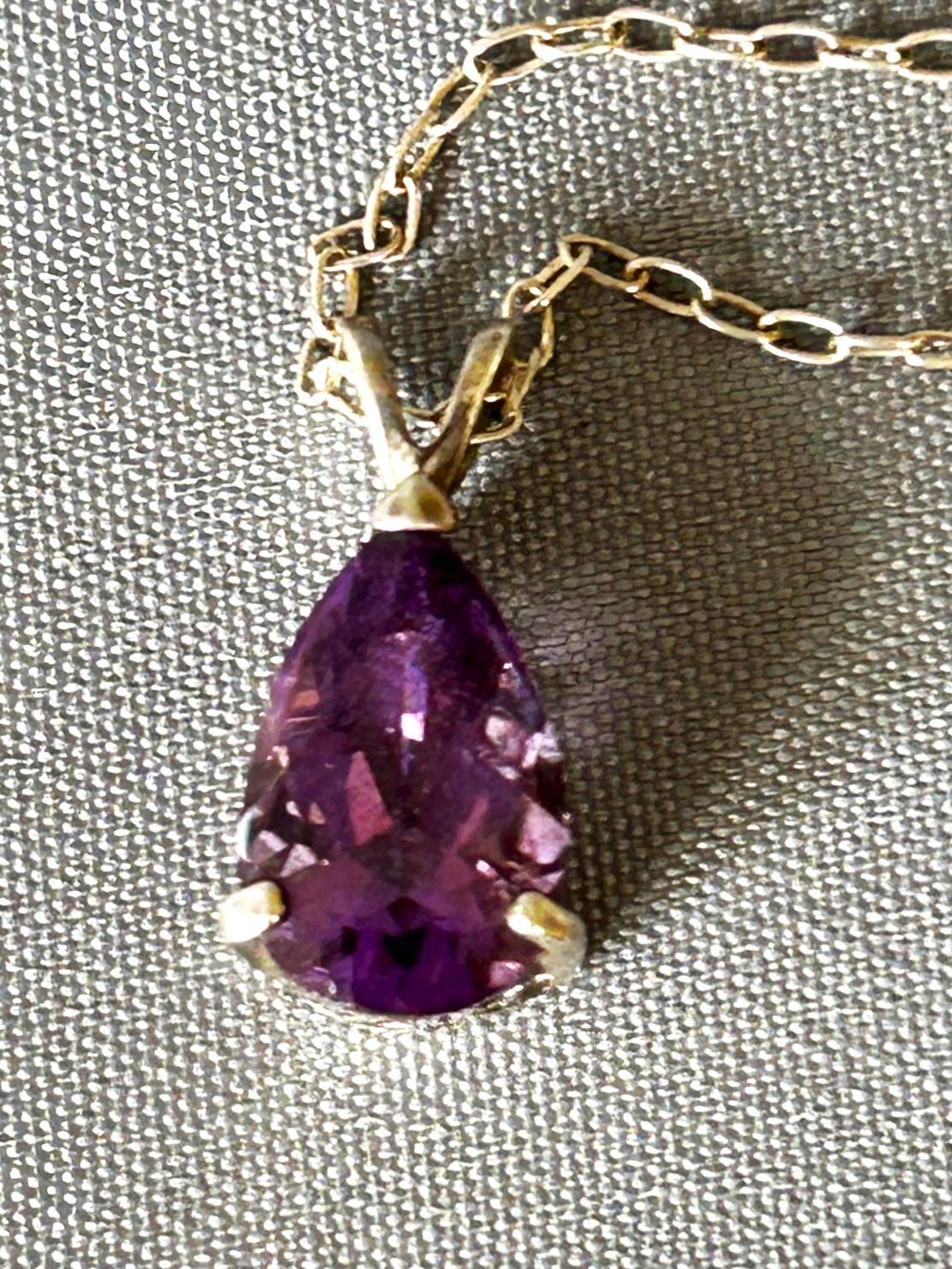 Vintage Silver & Amethyst Pendant Necklace (1 of 6) Vintage Silver & Amethyst Pendant Necklace (1 of 6)