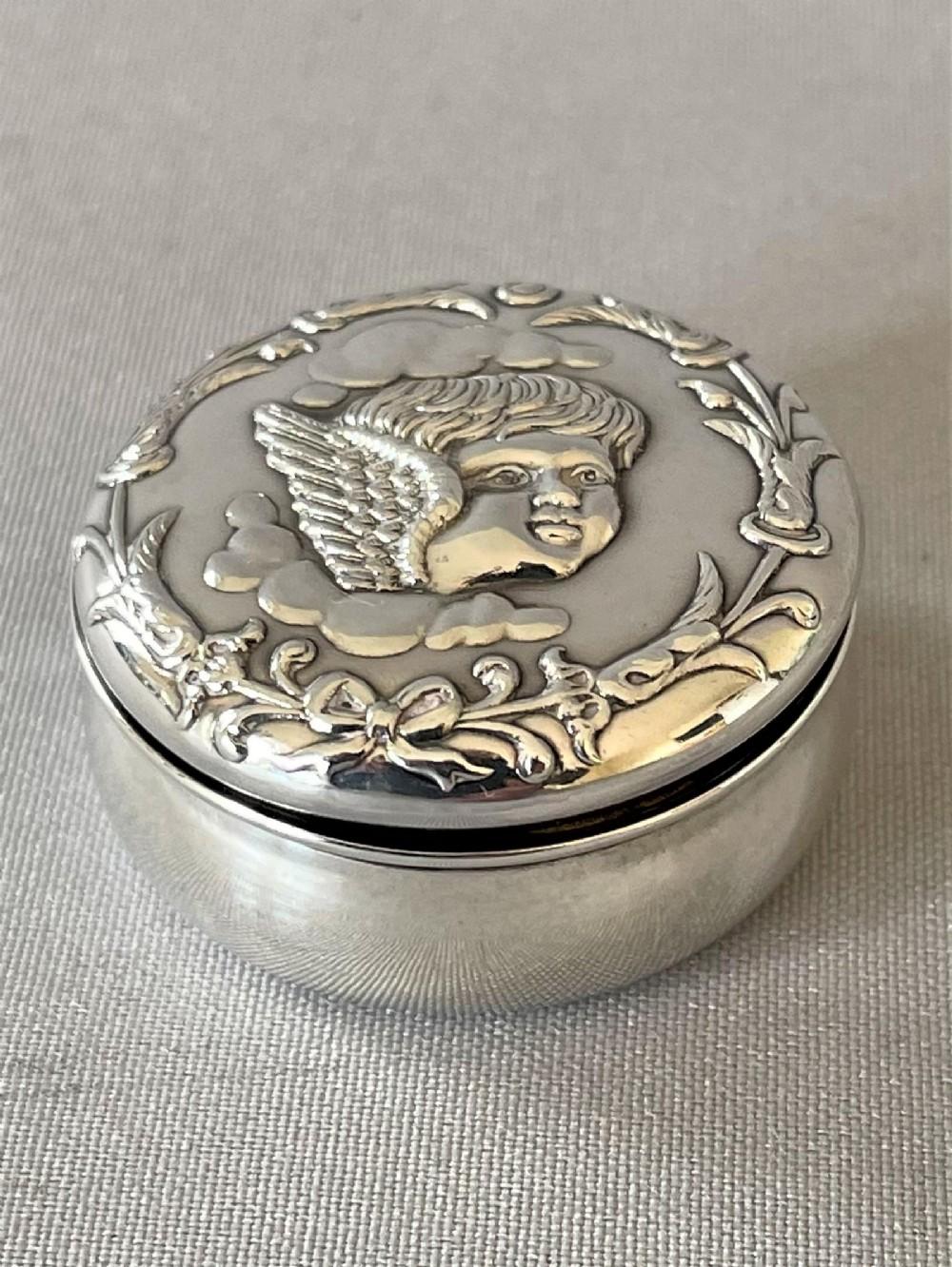 Edwardian Silver Gilt Reynolds Angels Pill Box (1 of 5) Edwardian Silver Gilt Reynolds Angels Pill Box (1 of 5)