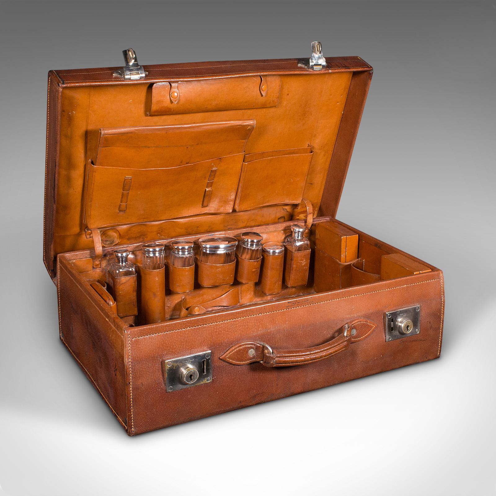 Antique Gentleman's Valet Suitcase, English, Leather, Fitted Interior c.1920 (1 of 12)