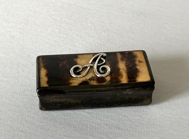 Gorgeous Mid Victorian Silver & Tortoiseshell Snuff Box (1 of 7) Gorgeous Mid Victorian Silver & Tortoiseshell Snuff Box (1 of 7)