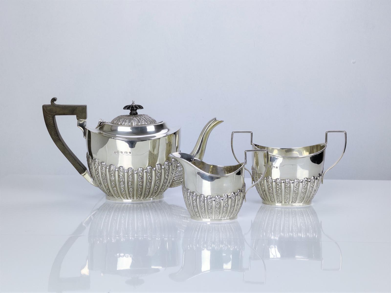 Tea Service - Silver (1 of 8)