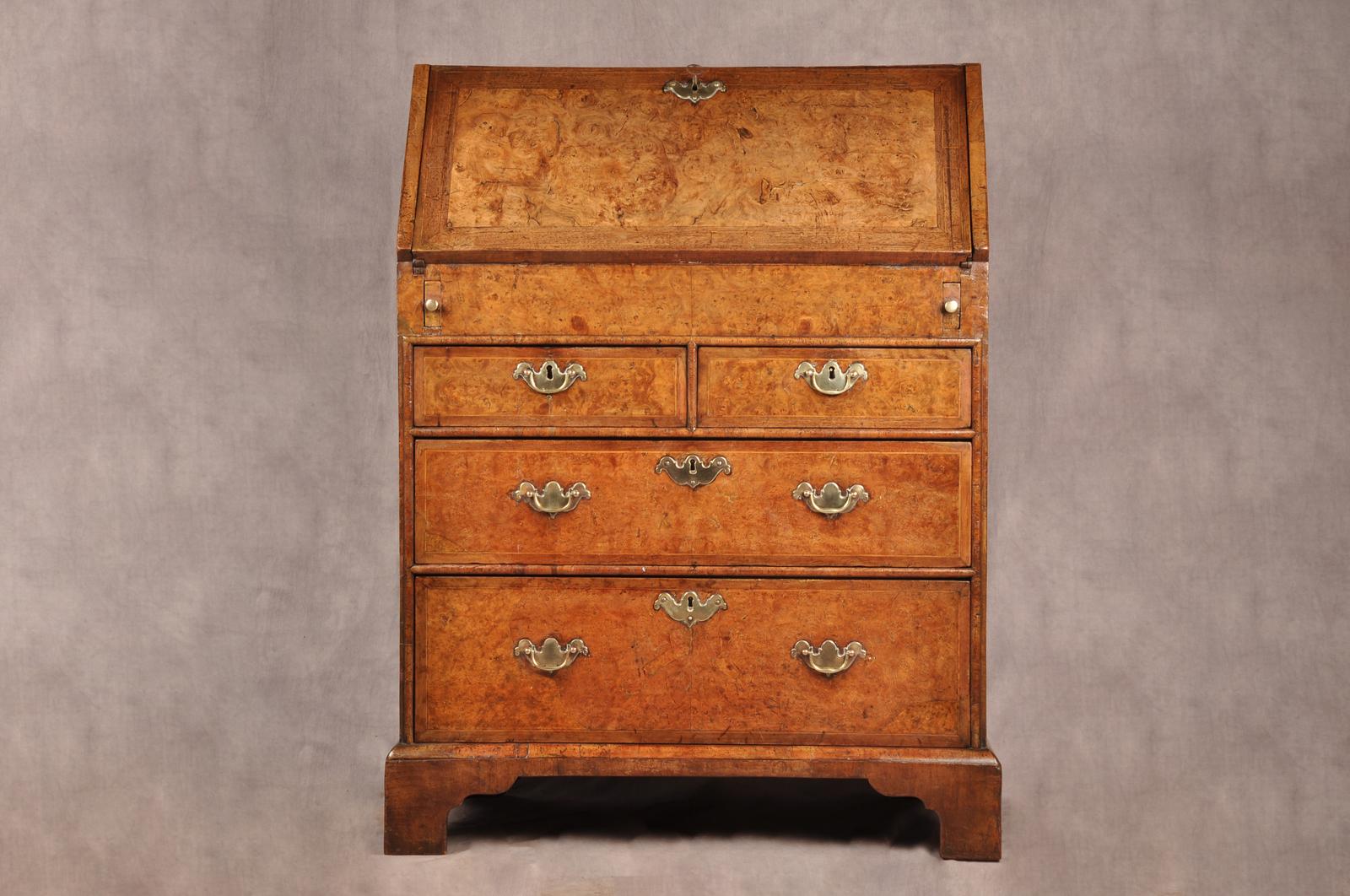 Rare Late 17th Century Burr Elm & Walnut Bureau (1 of 20) Rare Late 17th Century Burr Elm & Walnut Bureau (1 of 20)