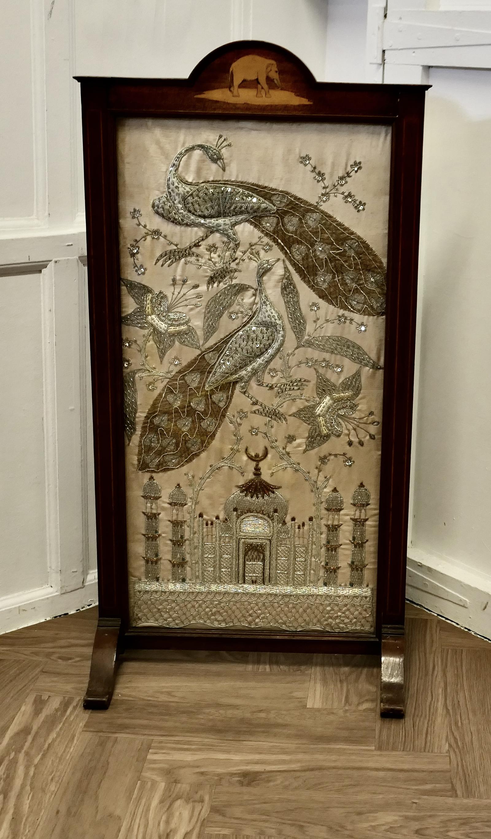 Indian Embroidered Silver and Gold Taj Mahal Screen (1 of 7)
