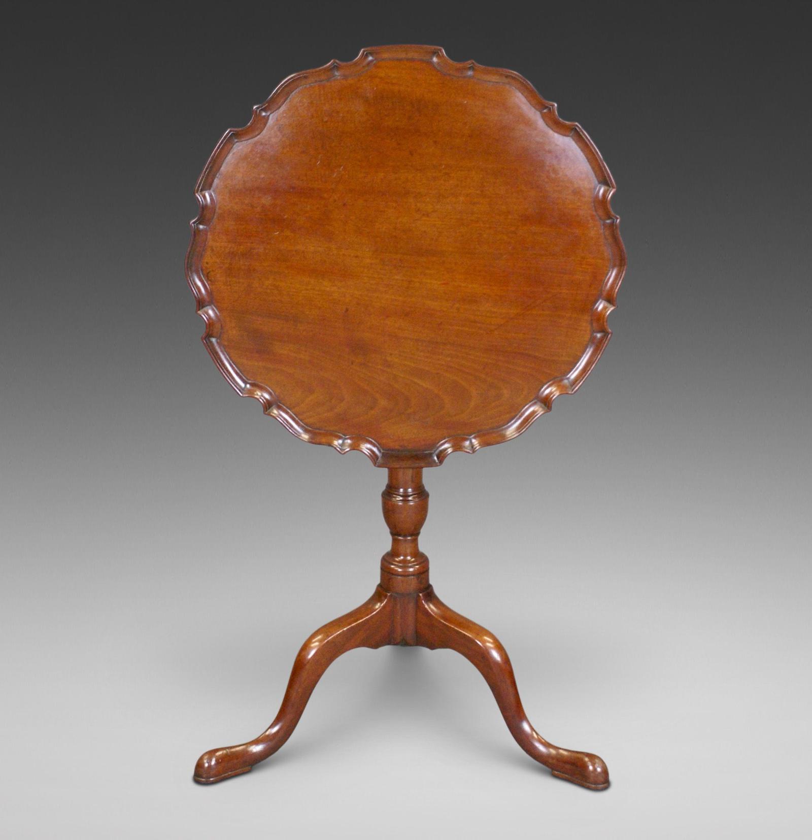 A George III Mahogany Piecrust Tripod Table (1 of 5)