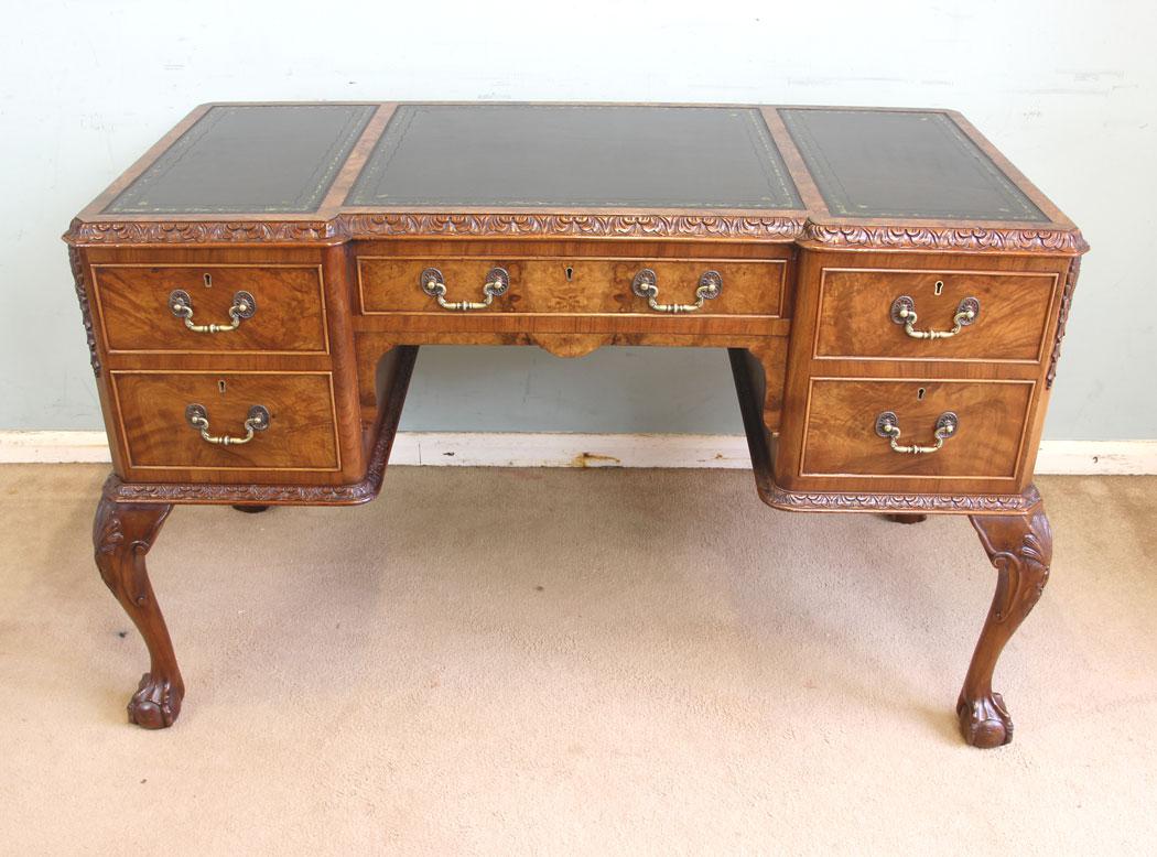 Quality Burr Walnut Kneehole Writing Desk (1 of 15) Quality Burr Walnut Kneehole Writing Desk (1 of 15)