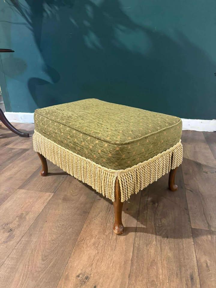 Vintage Criss-cross Patterned Footstool with Tassel Trim (1 of 20)