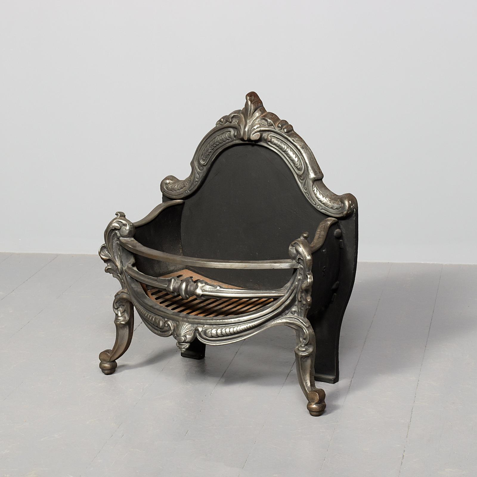Cast Iron Freestanding Fire Basket (1 of 8) Cast Iron Freestanding Fire Basket (1 of 8)