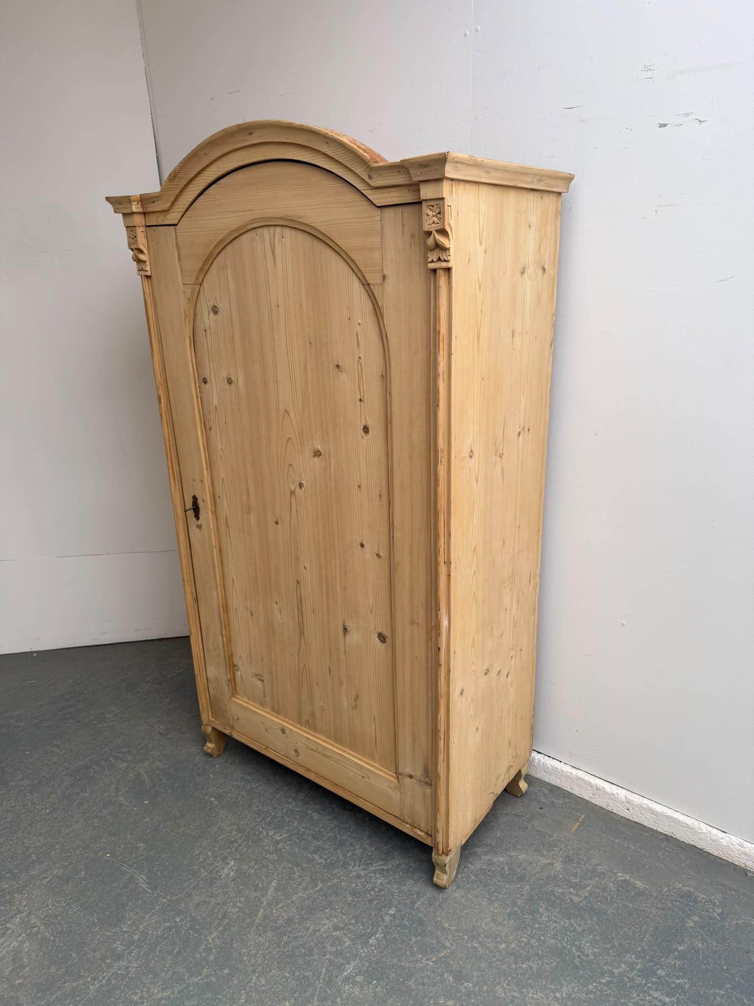 Superb Wide Arched Antique Pine Victorian Cupboard to wax / paint (1 of 10) Superb Wide Arched Antique Pine Victorian Cupboard to wax / paint (1 of 10)