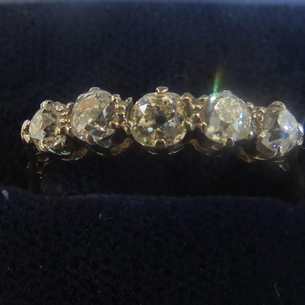 Antique, 1ct, 5-stone Diamond 18ct Ring (1 of 7) Antique, 1ct, 5-stone Diamond 18ct Ring (1 of 7)