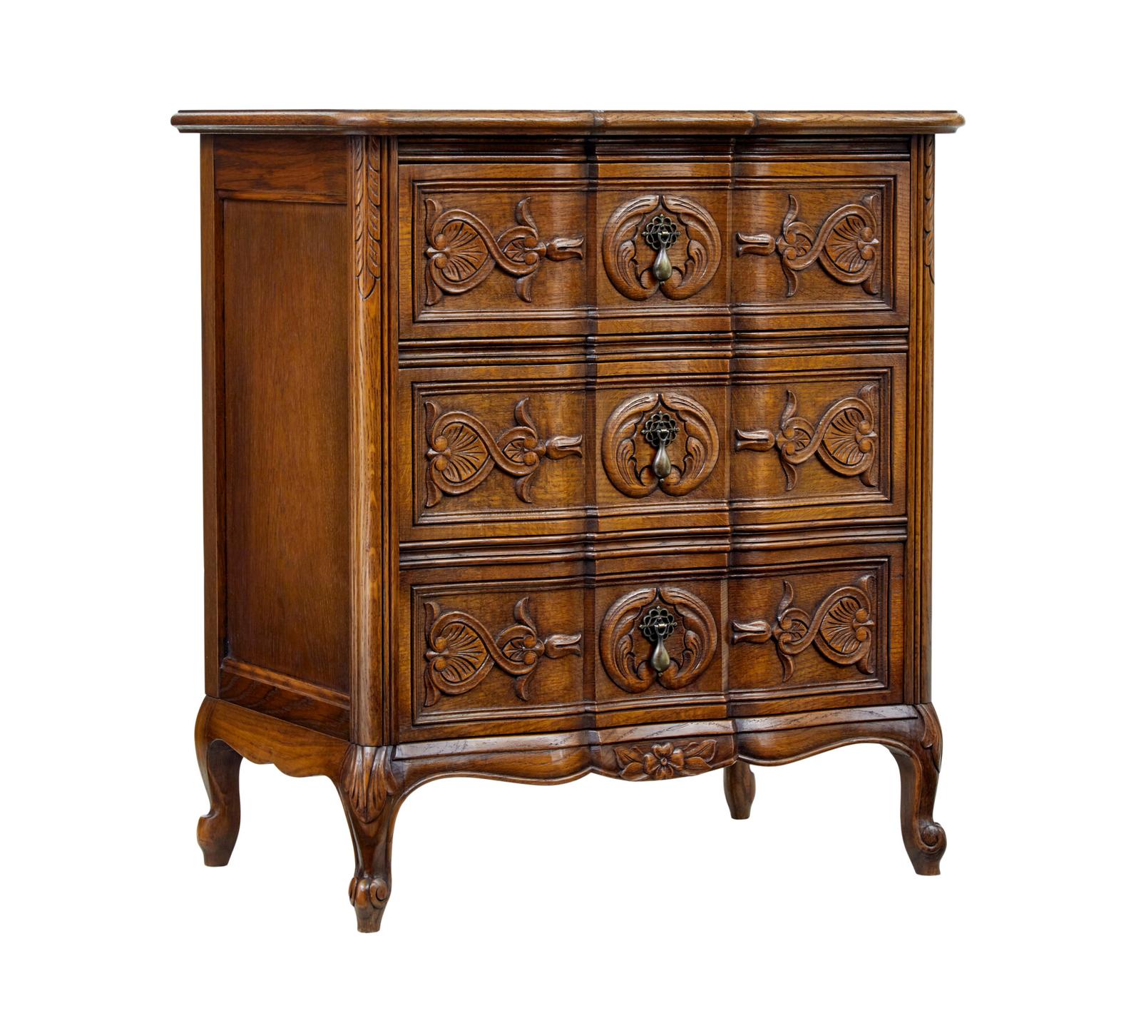 Mid Century Carved Oak Small Chest of Drawers by Bodafors (1 of 8) Mid Century Carved Oak Small Chest of Drawers by Bodafors (1 of 8)