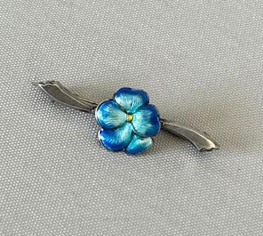 Art Nouveau Edwardian Silver & Enamel Pansy Bar Brooch (1 of 5)