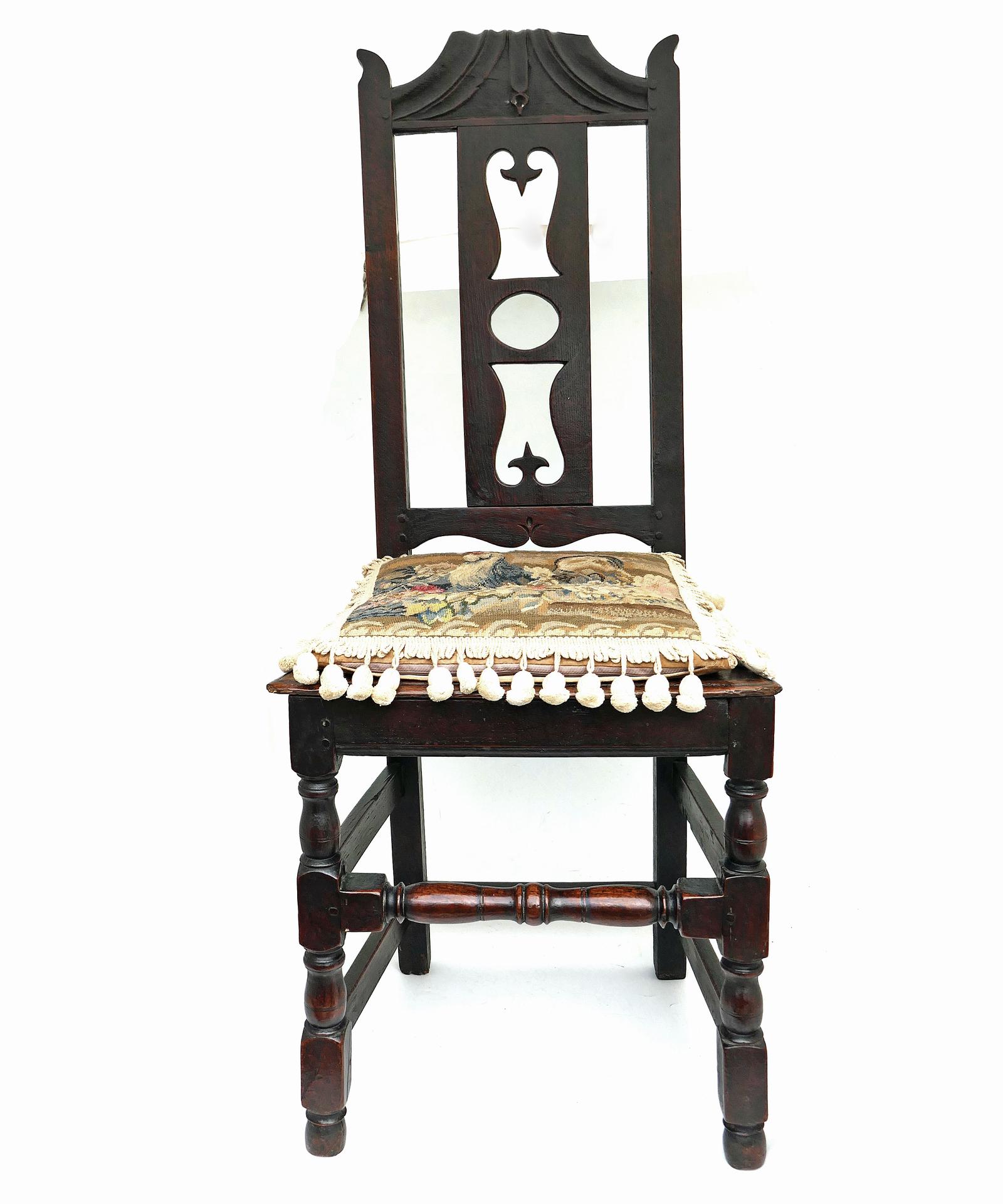 Antique Oak Furniture 17th Century Single Side Chair with Attractive Central Splat - English (1 of 6)