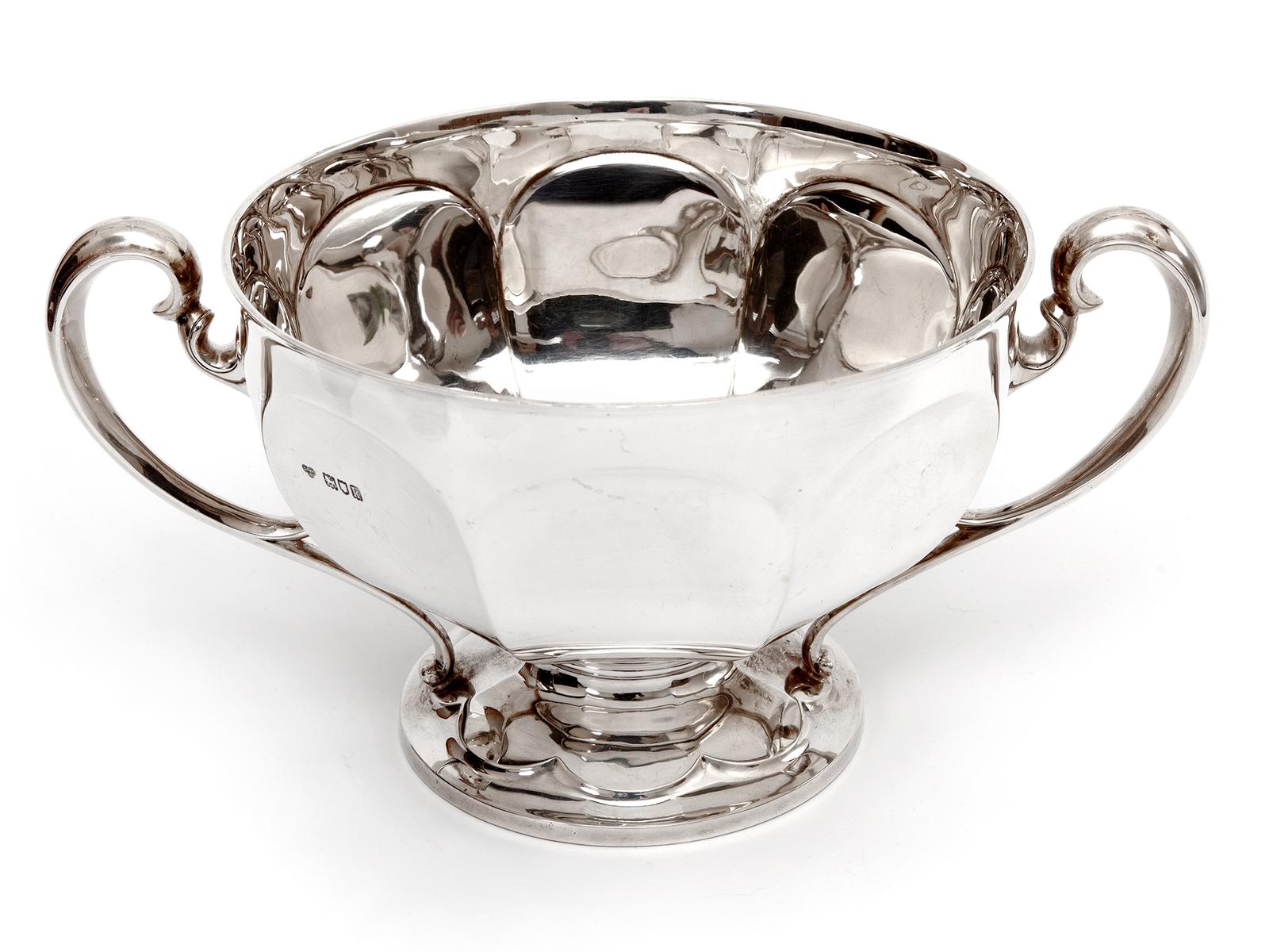 Edwardian Goldsmiths & Silversmiths Sterling Silver Bowl (1 of 4) Edwardian Goldsmiths & Silversmiths Sterling Silver Bowl (1 of 4)
